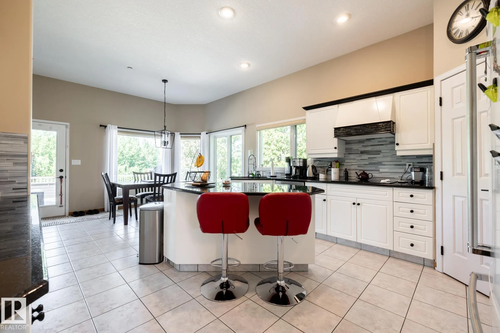 52304 RGE ROAD 233