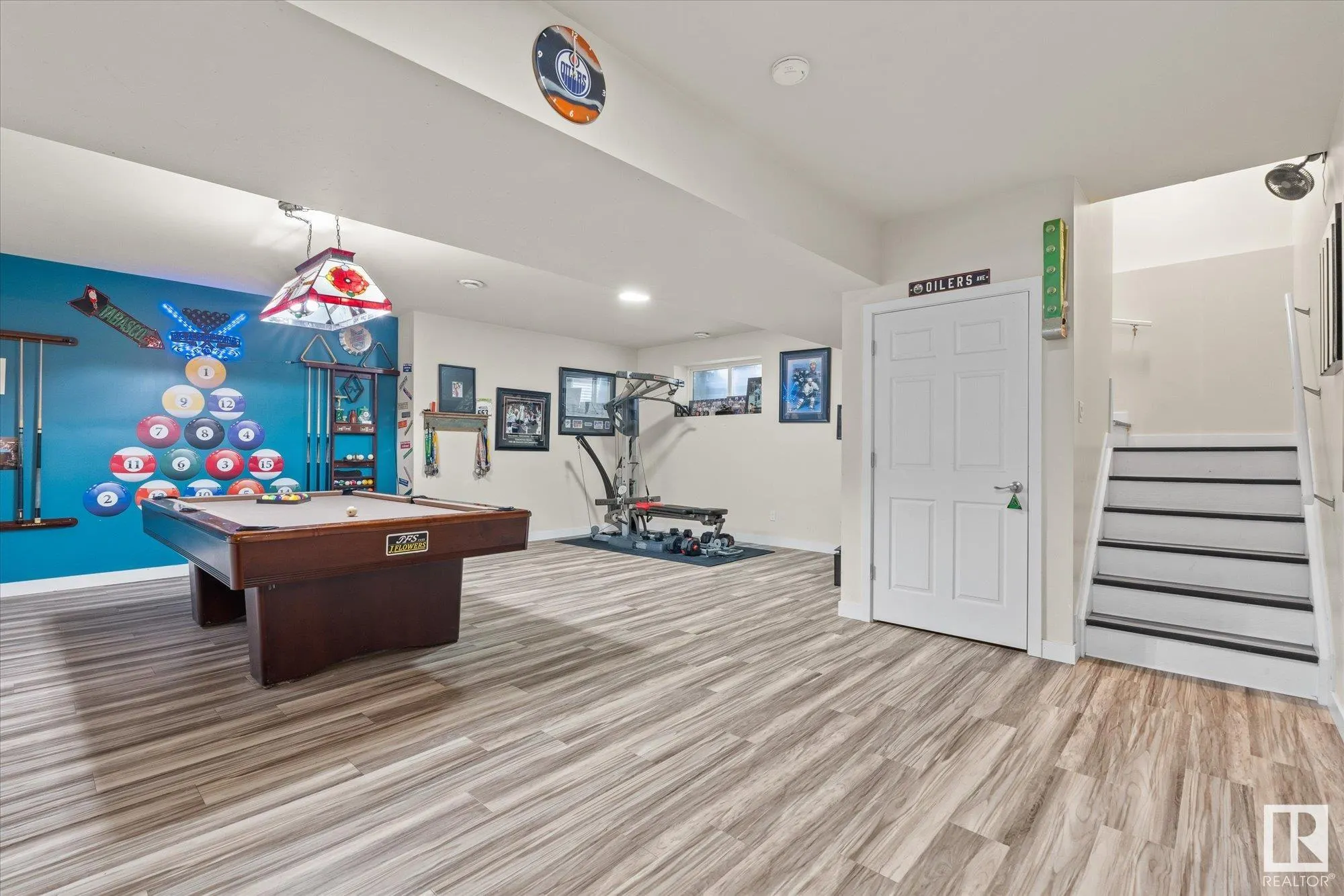 27 KINGSBURY Circle
