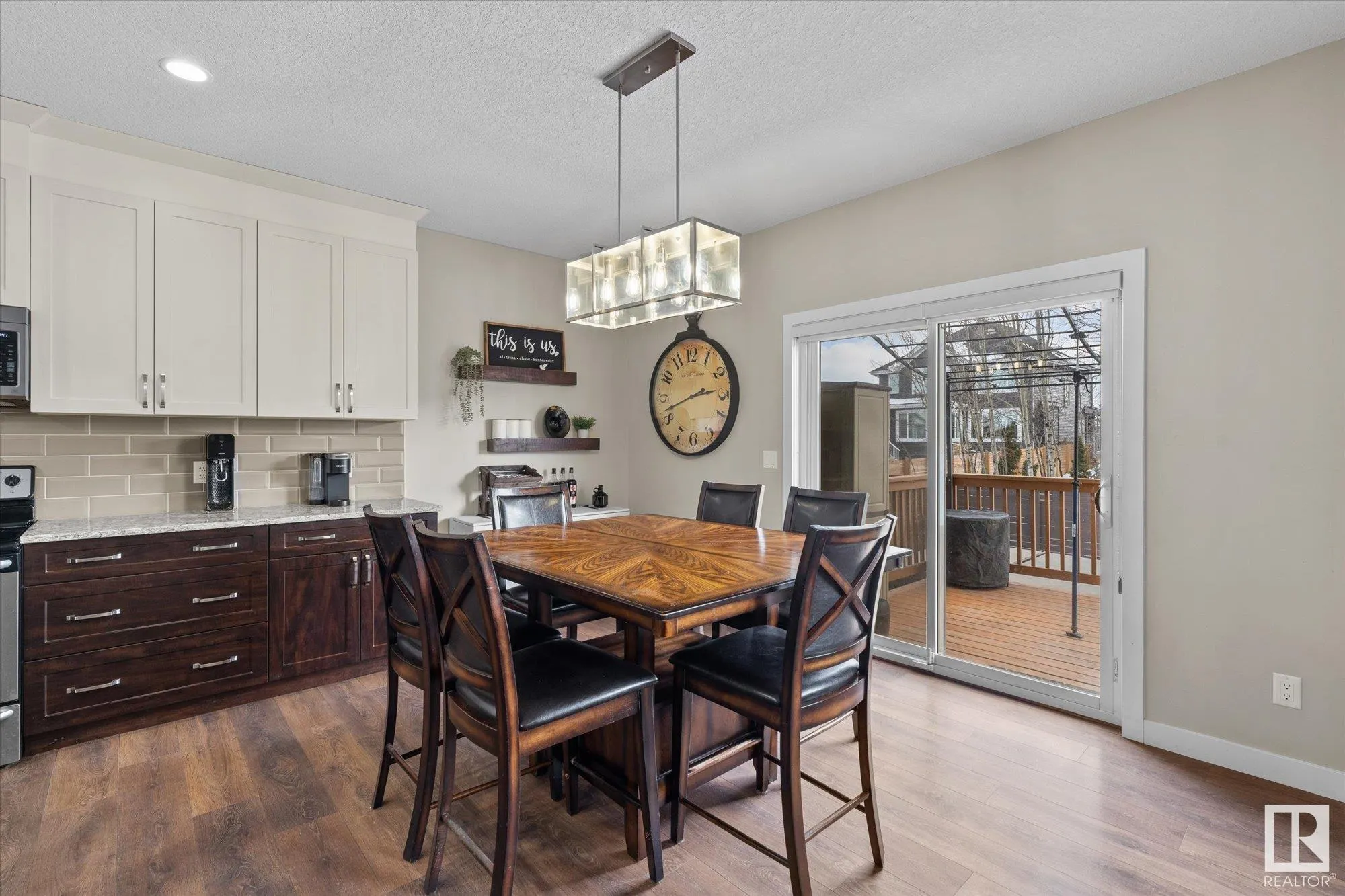 27 KINGSBURY Circle