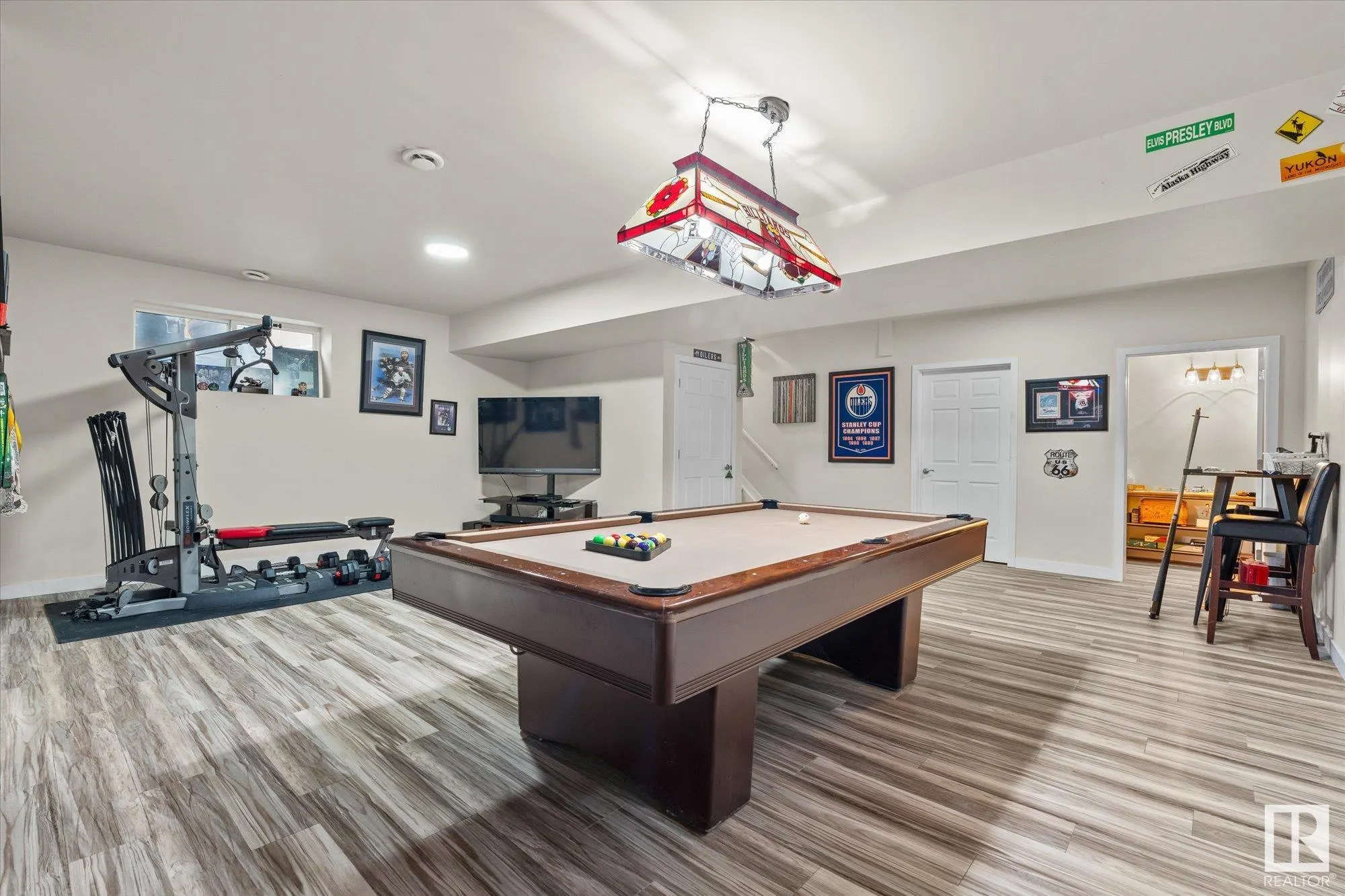 27 KINGSBURY Circle