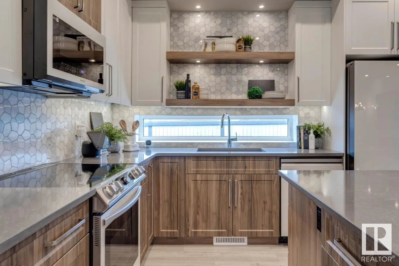 3 ASHBURY Crescent