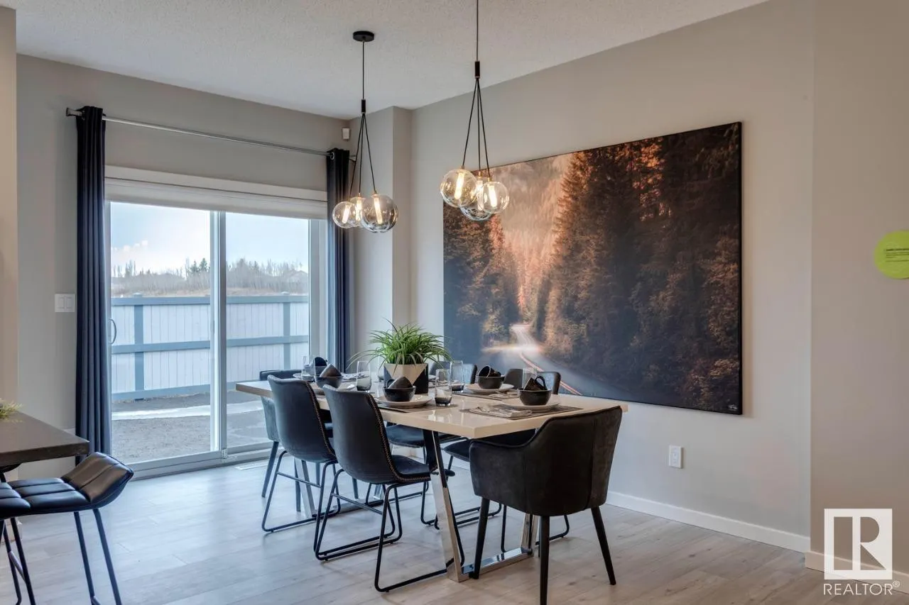 3 ASHBURY Crescent