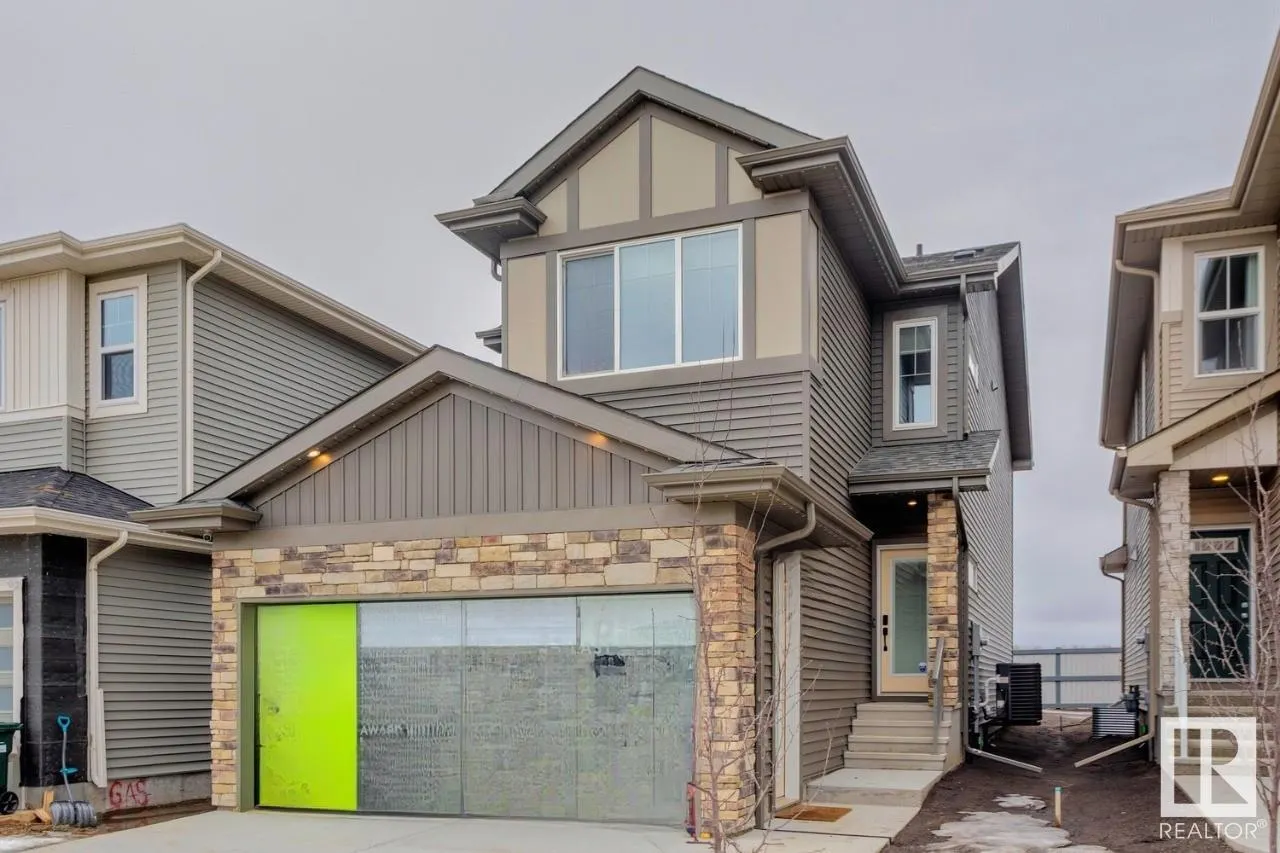 3 ASHBURY Crescent