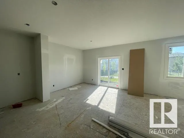 118 ELLICE Bend
