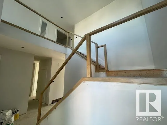 118 ELLICE Bend