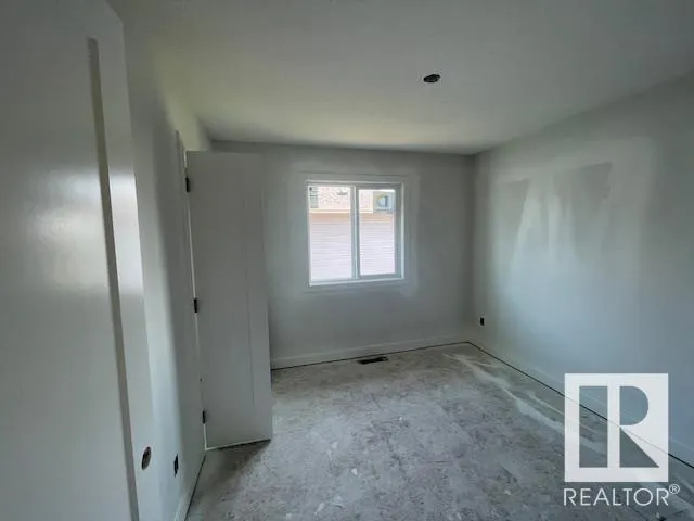118 ELLICE Bend