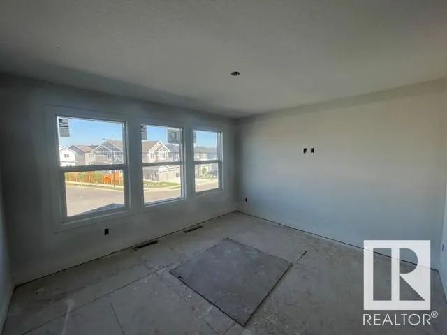 118 ELLICE Bend