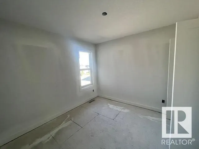 118 ELLICE Bend