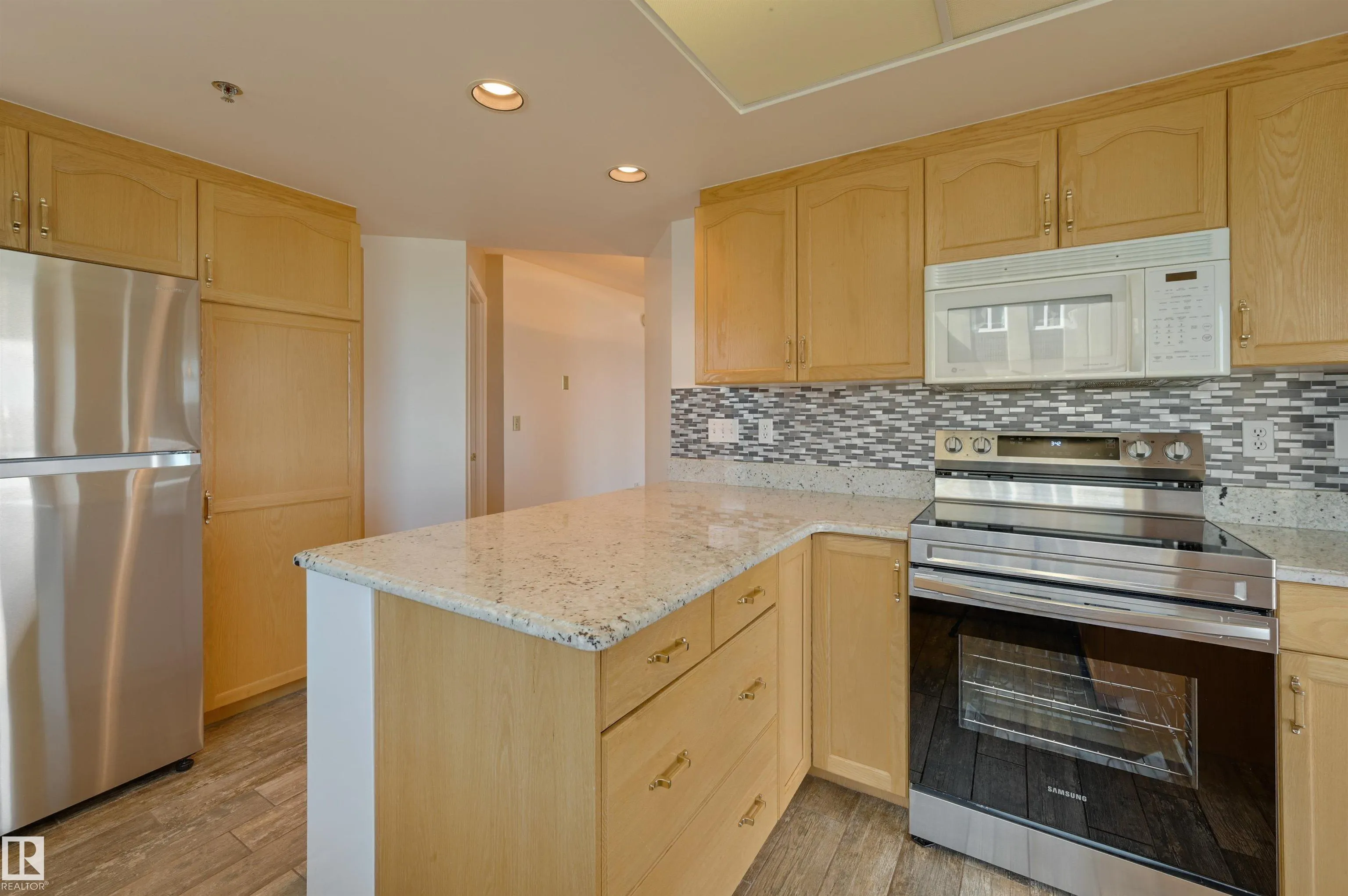 10721 SASKATCHEWAN Drive
