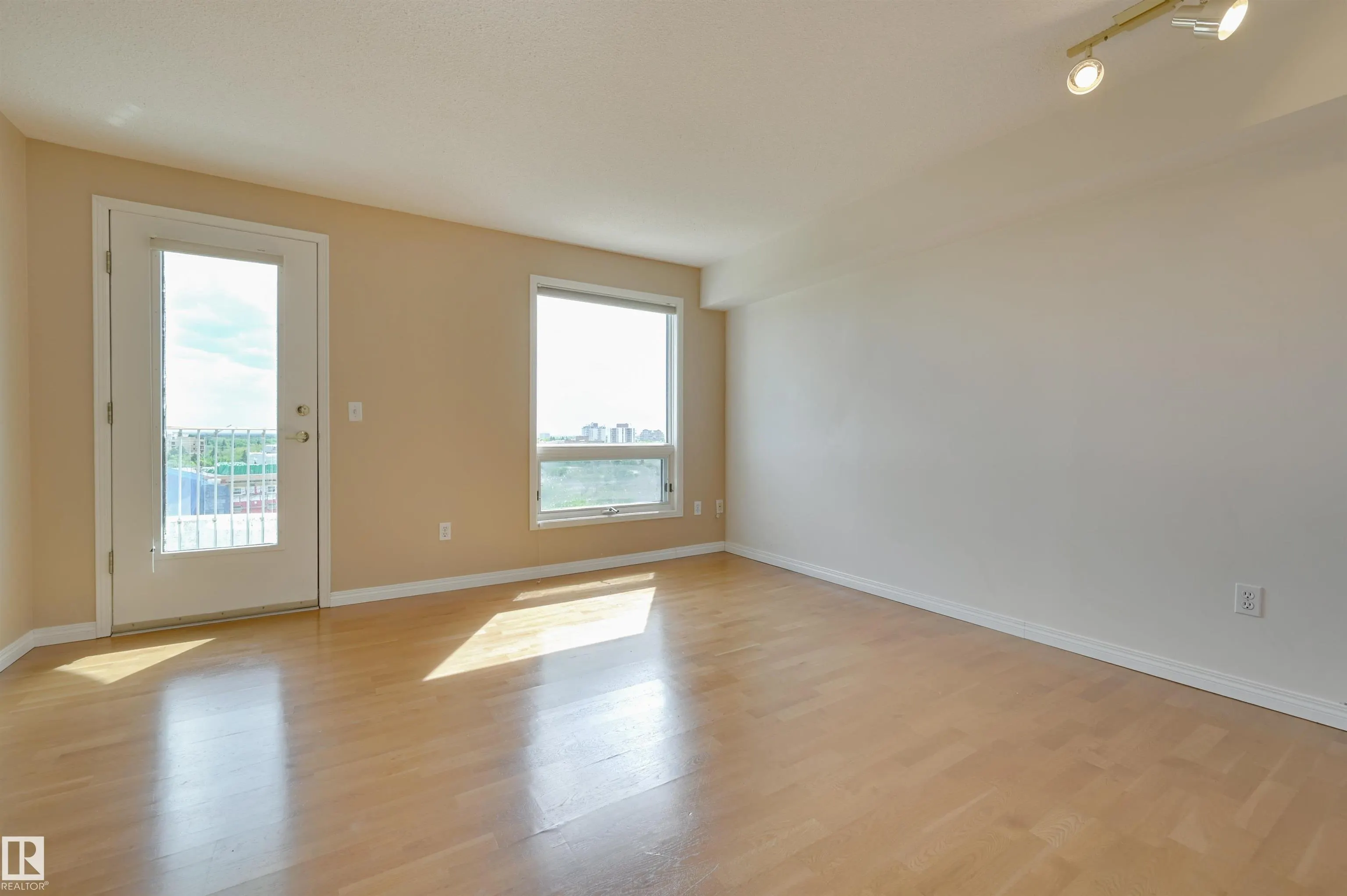 10721 SASKATCHEWAN Drive