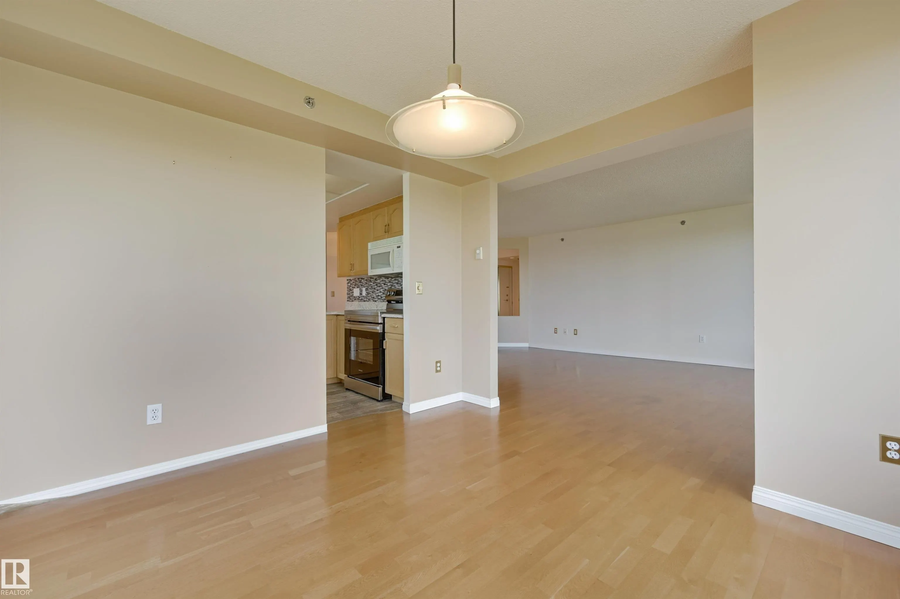 10721 SASKATCHEWAN Drive