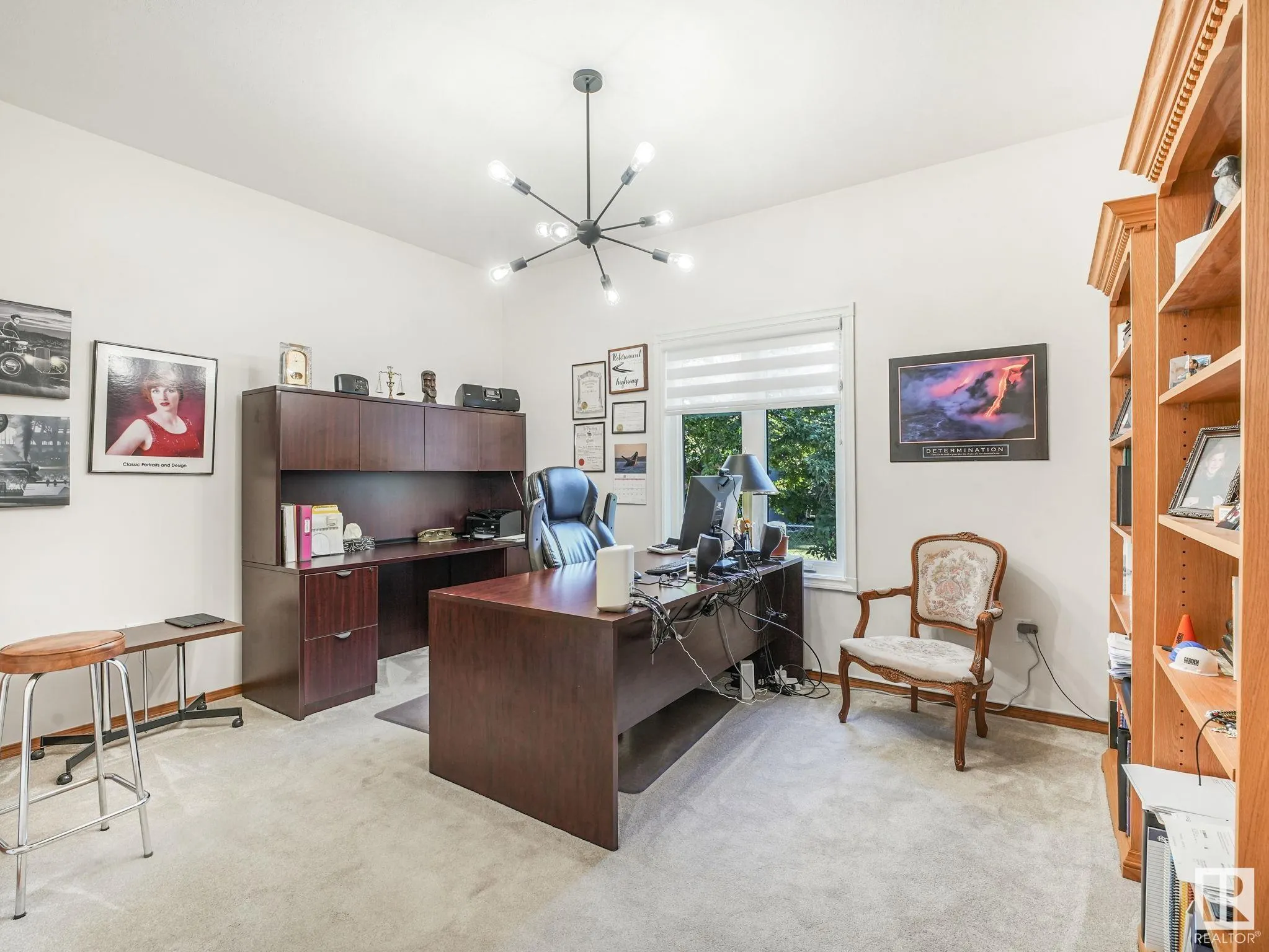 382 ESTATE Drive