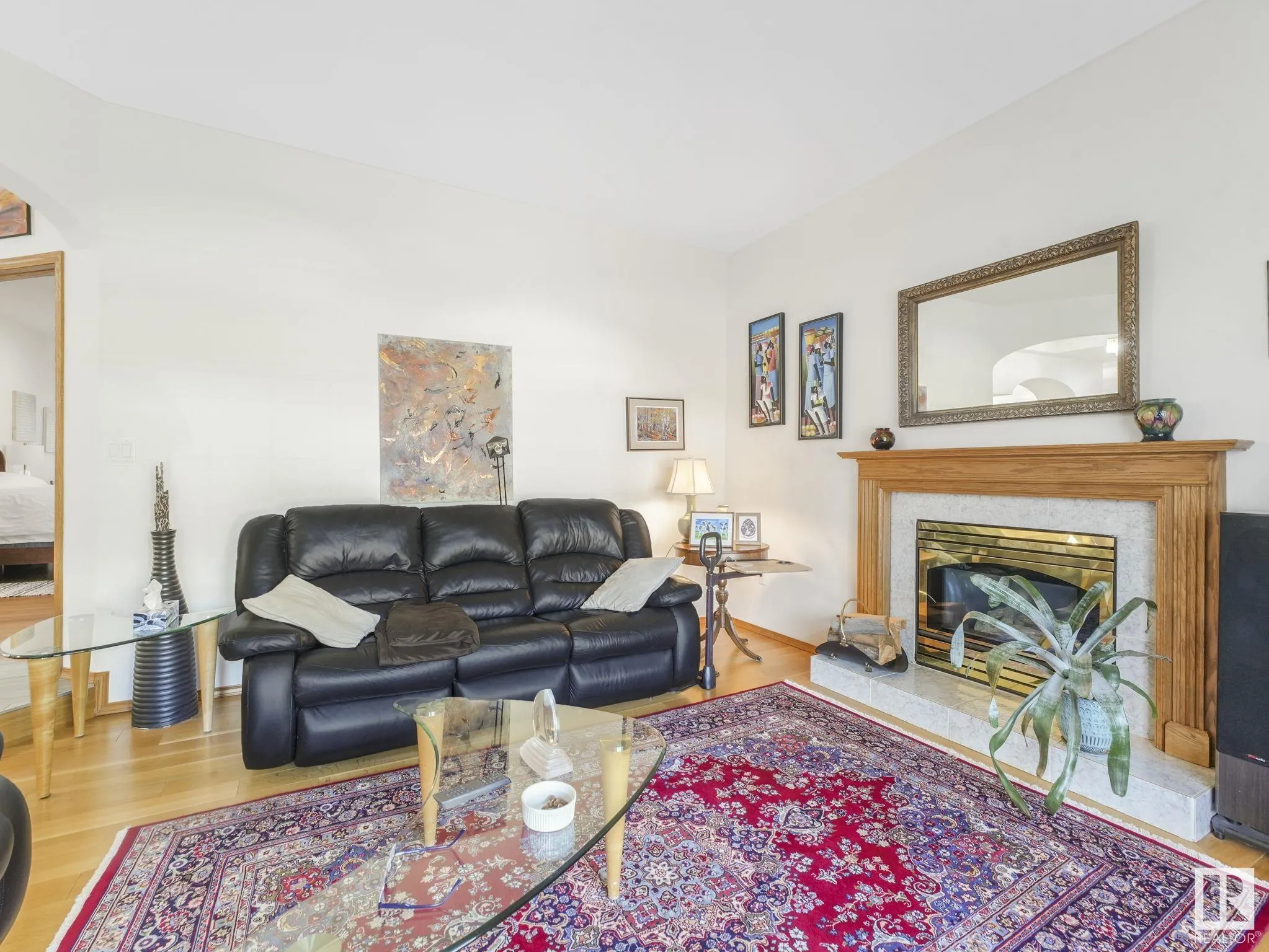 382 ESTATE Drive