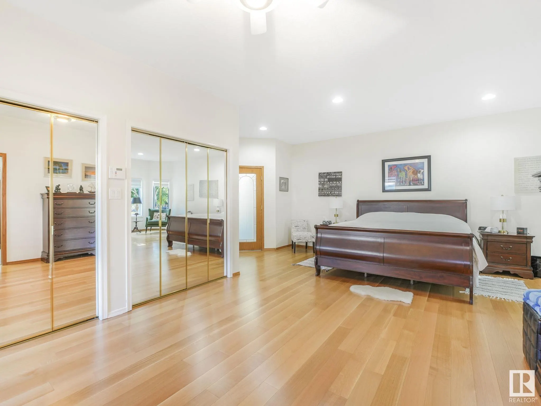 382 ESTATE Drive