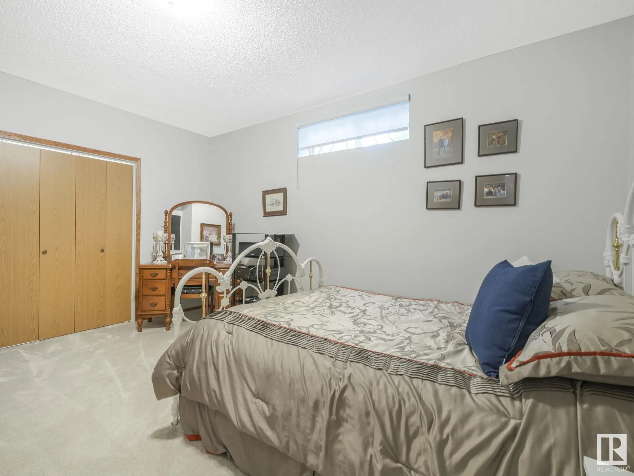 382 ESTATE Drive