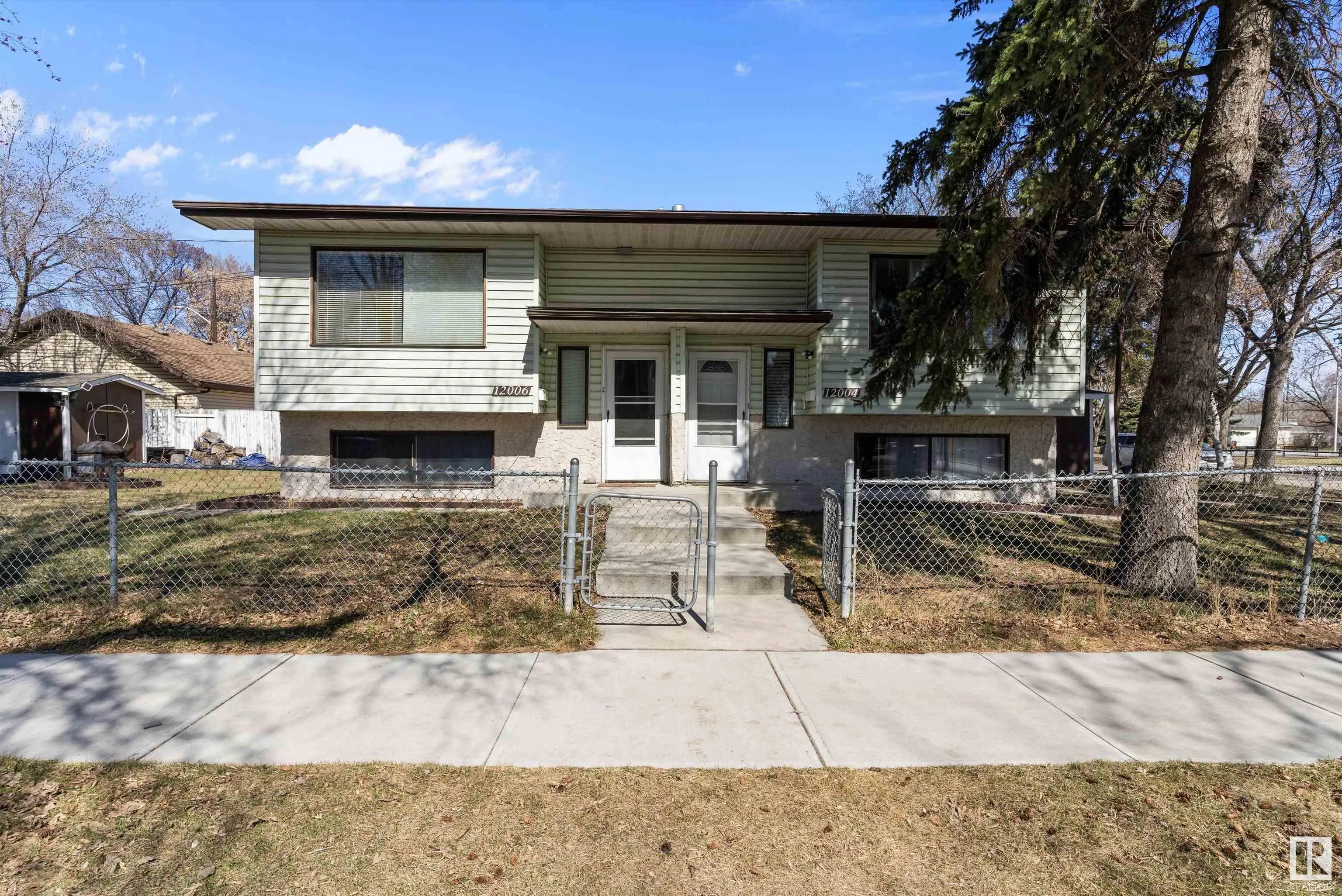 12004 & 12006 128 Avenue