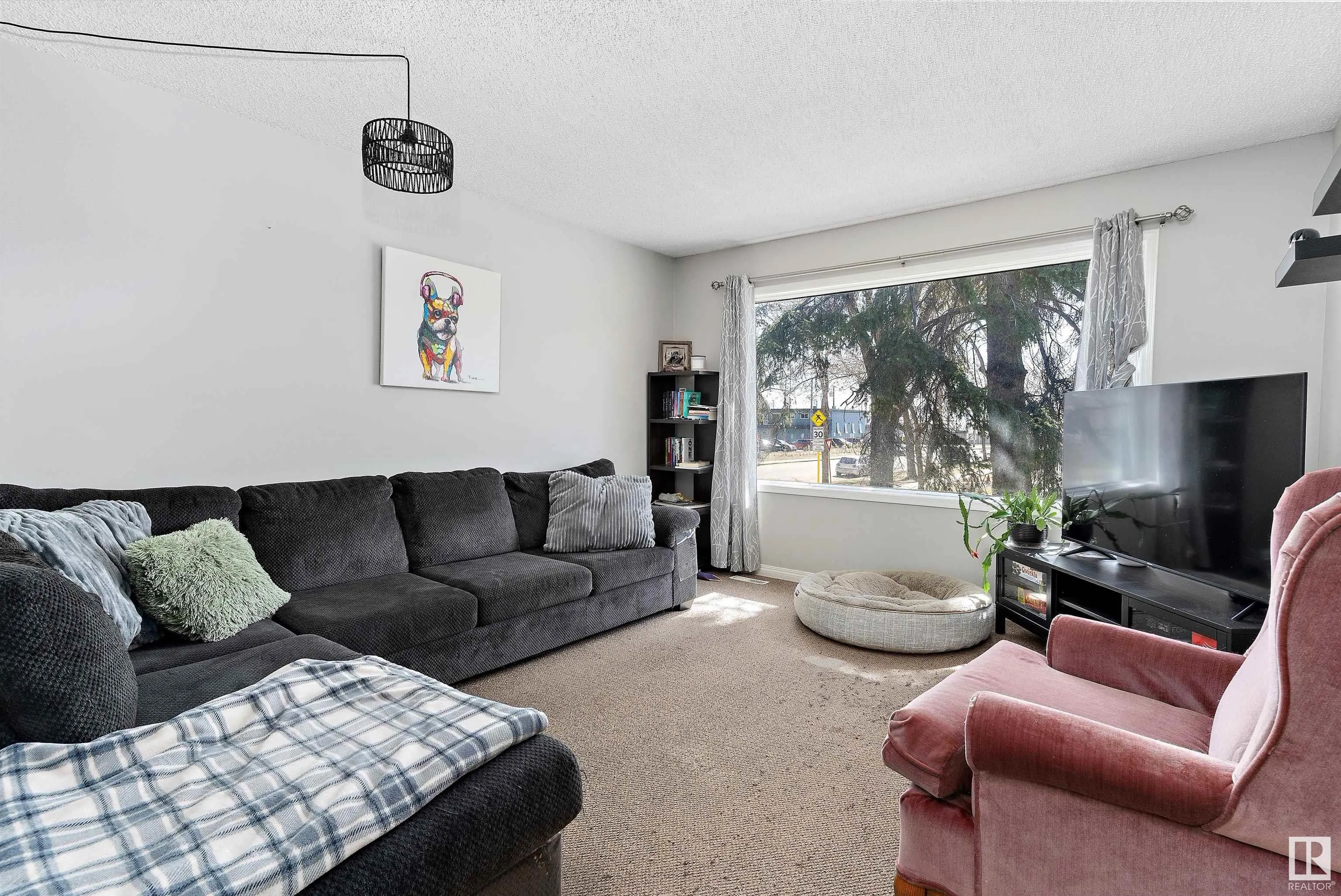 12004 & 12006 128 Avenue