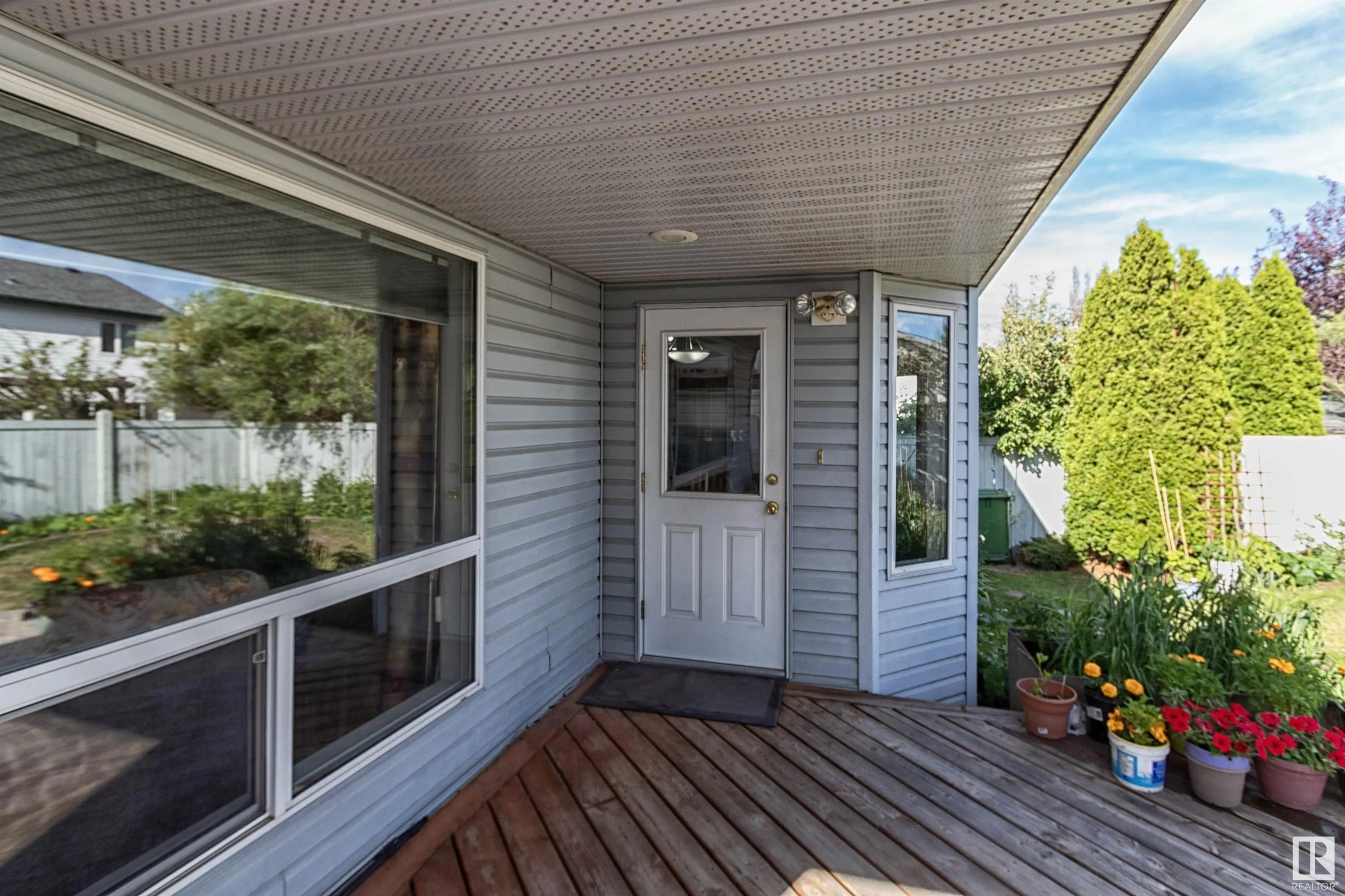 41 HAMPTON Crescent