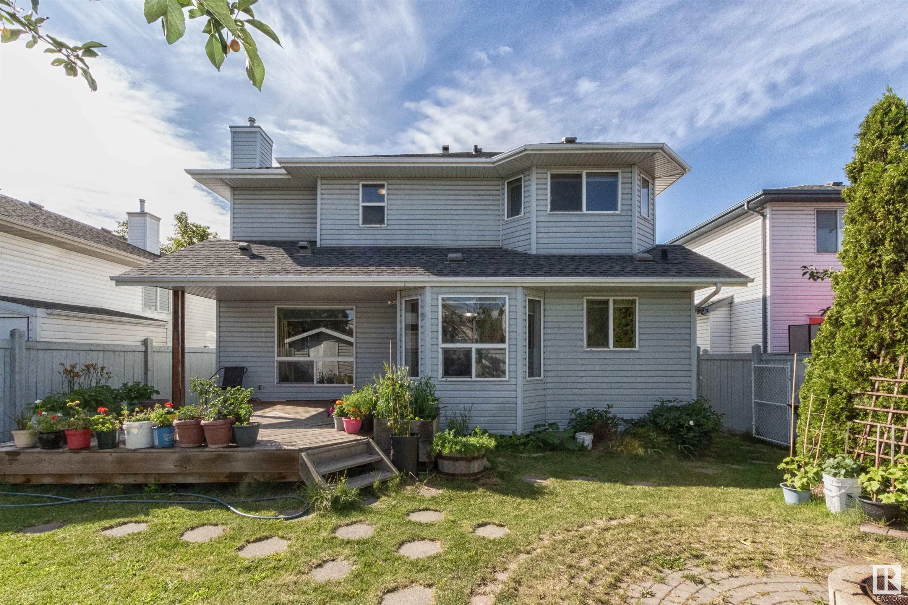 41 HAMPTON Crescent