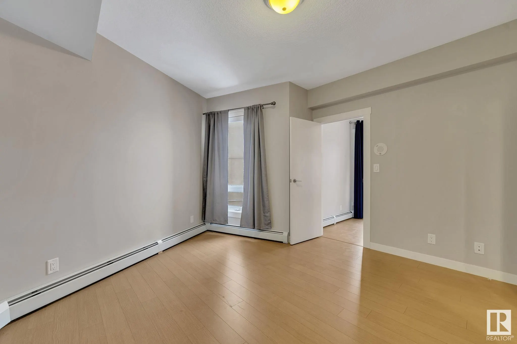 10410 102 Avenue