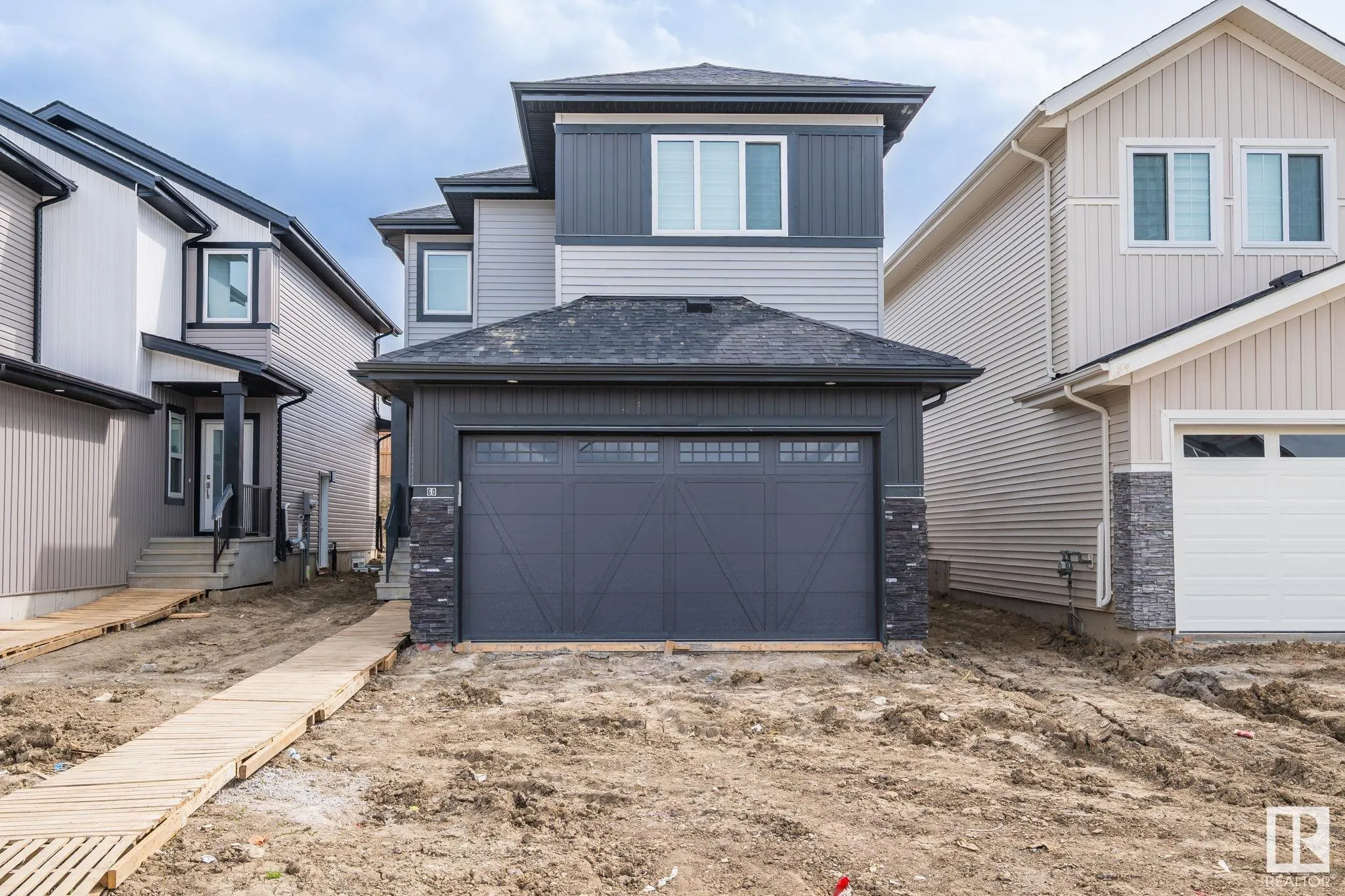 60 Hemingway Crescent
