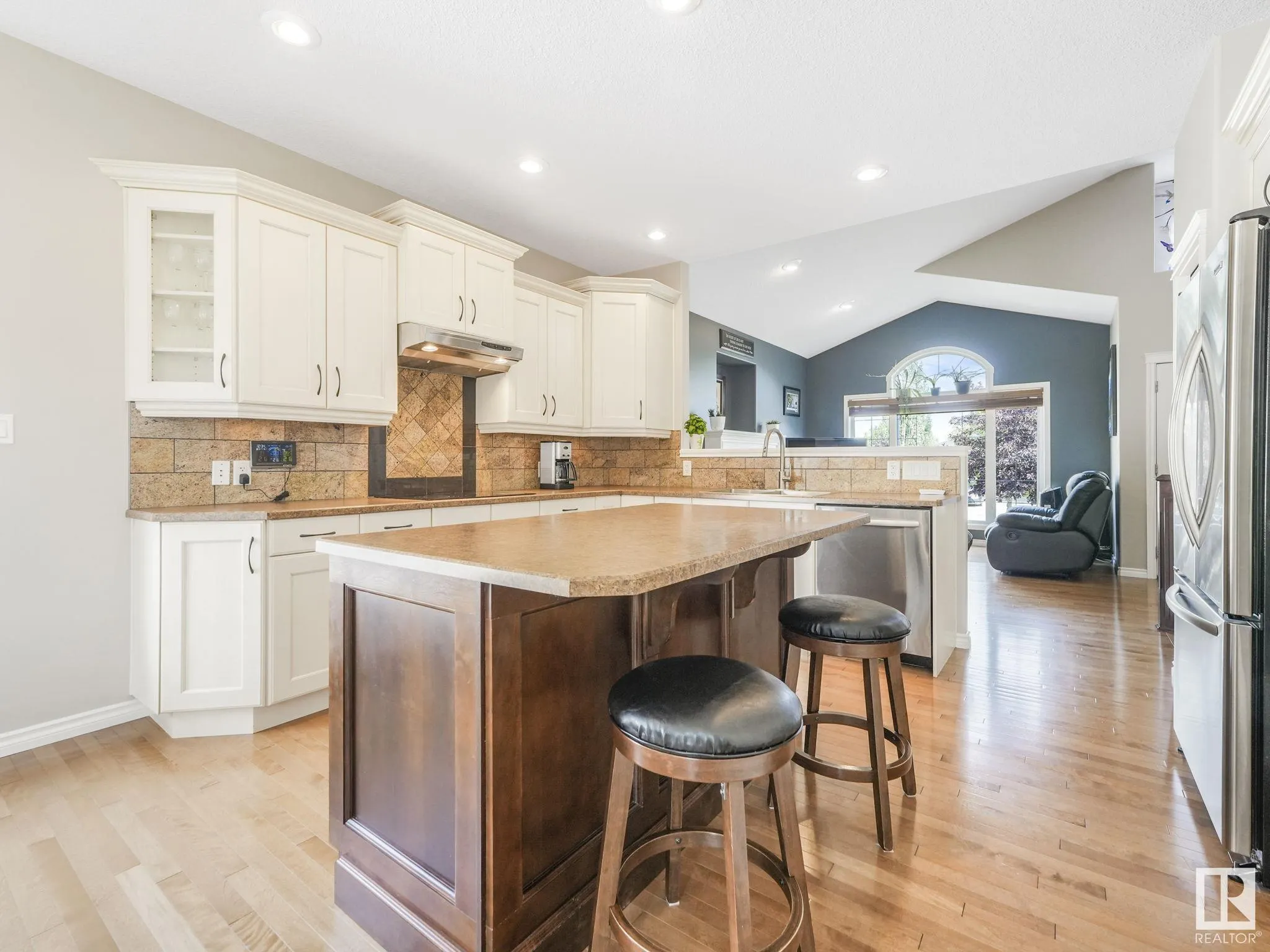51 WALTERS Place