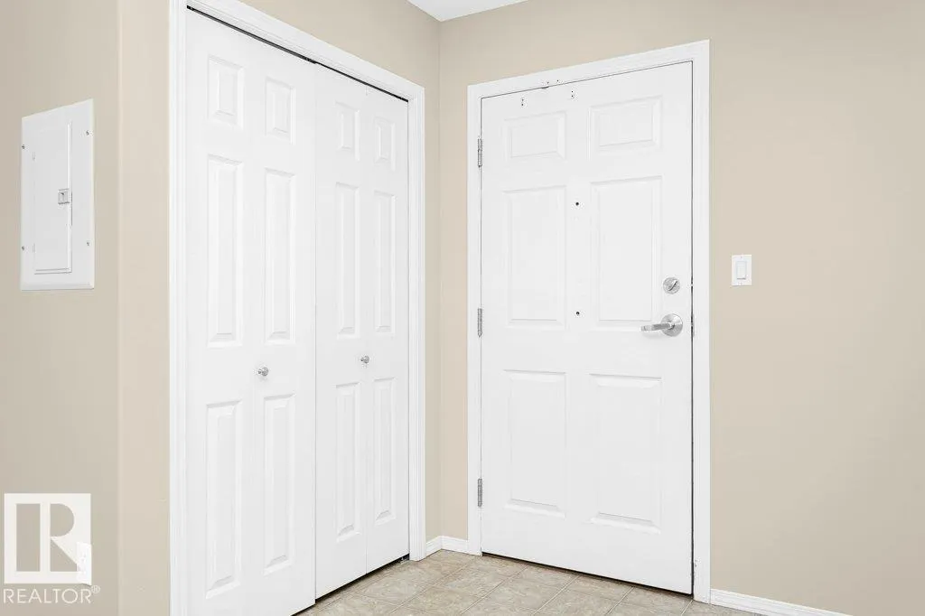 8802 SOUTHFORT