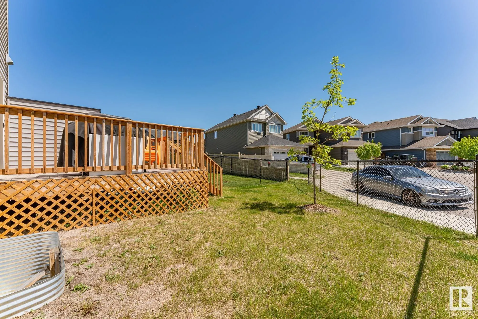 50 EDINBURGH CRT