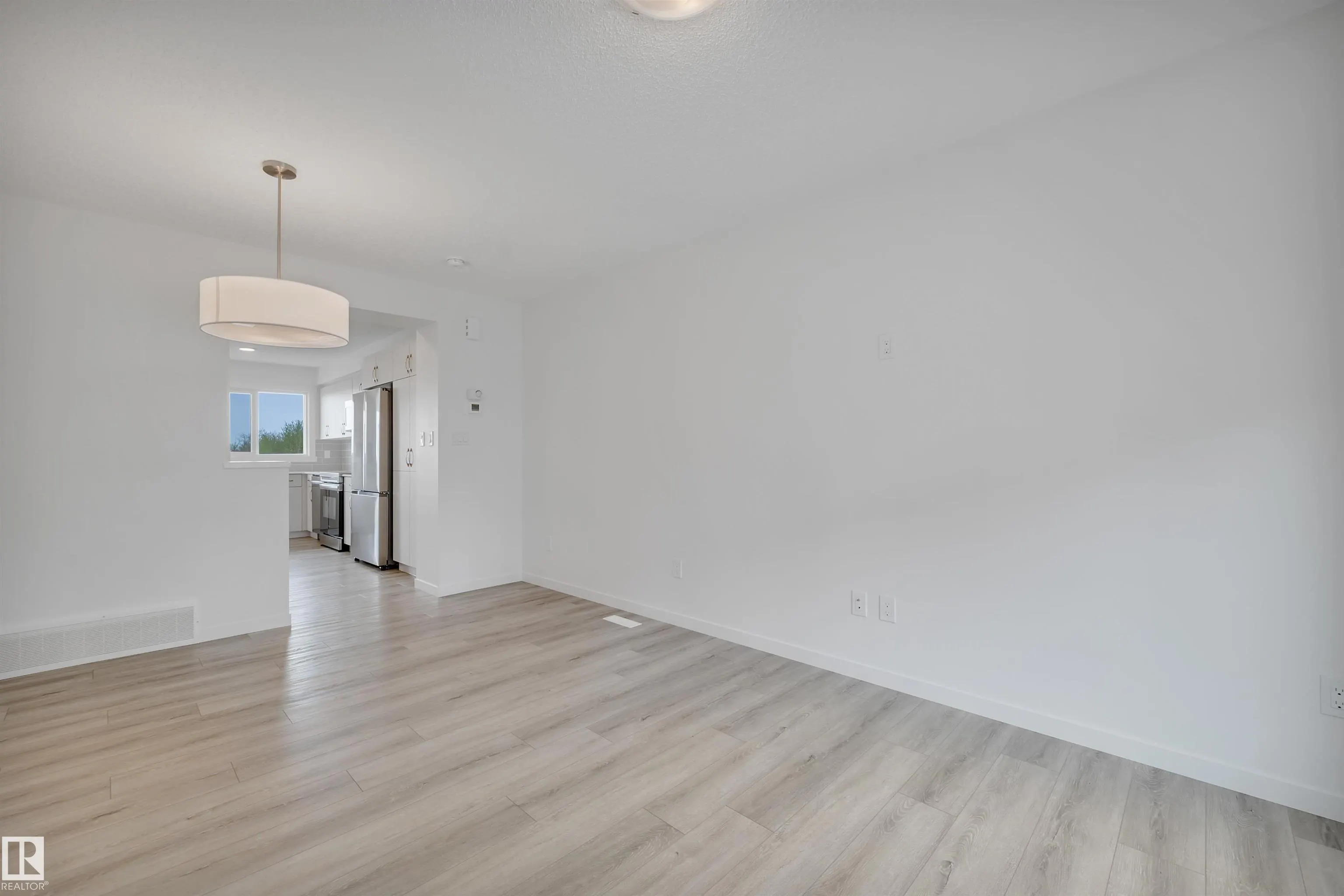 850 SECORD Boulevard