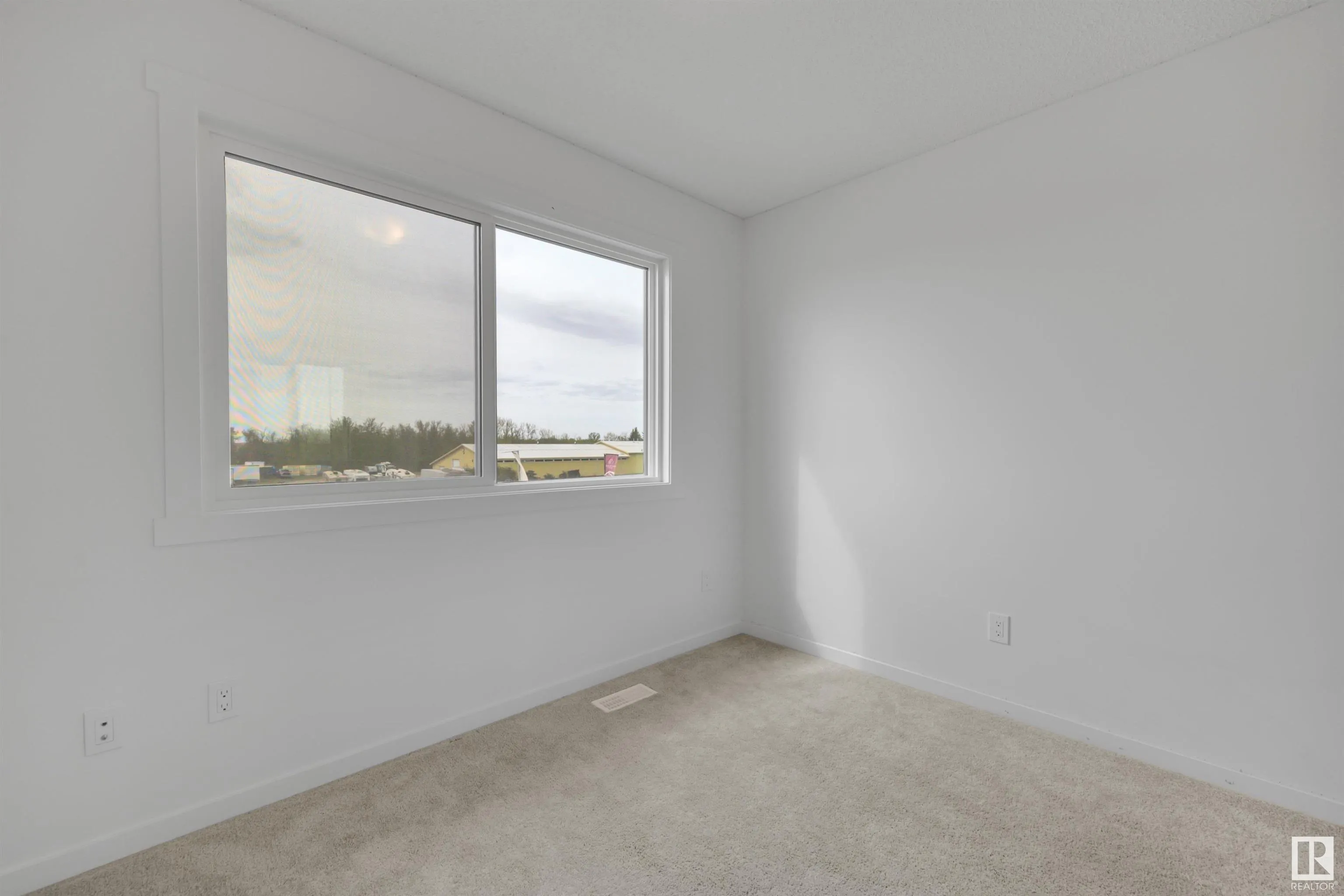 850 SECORD Boulevard