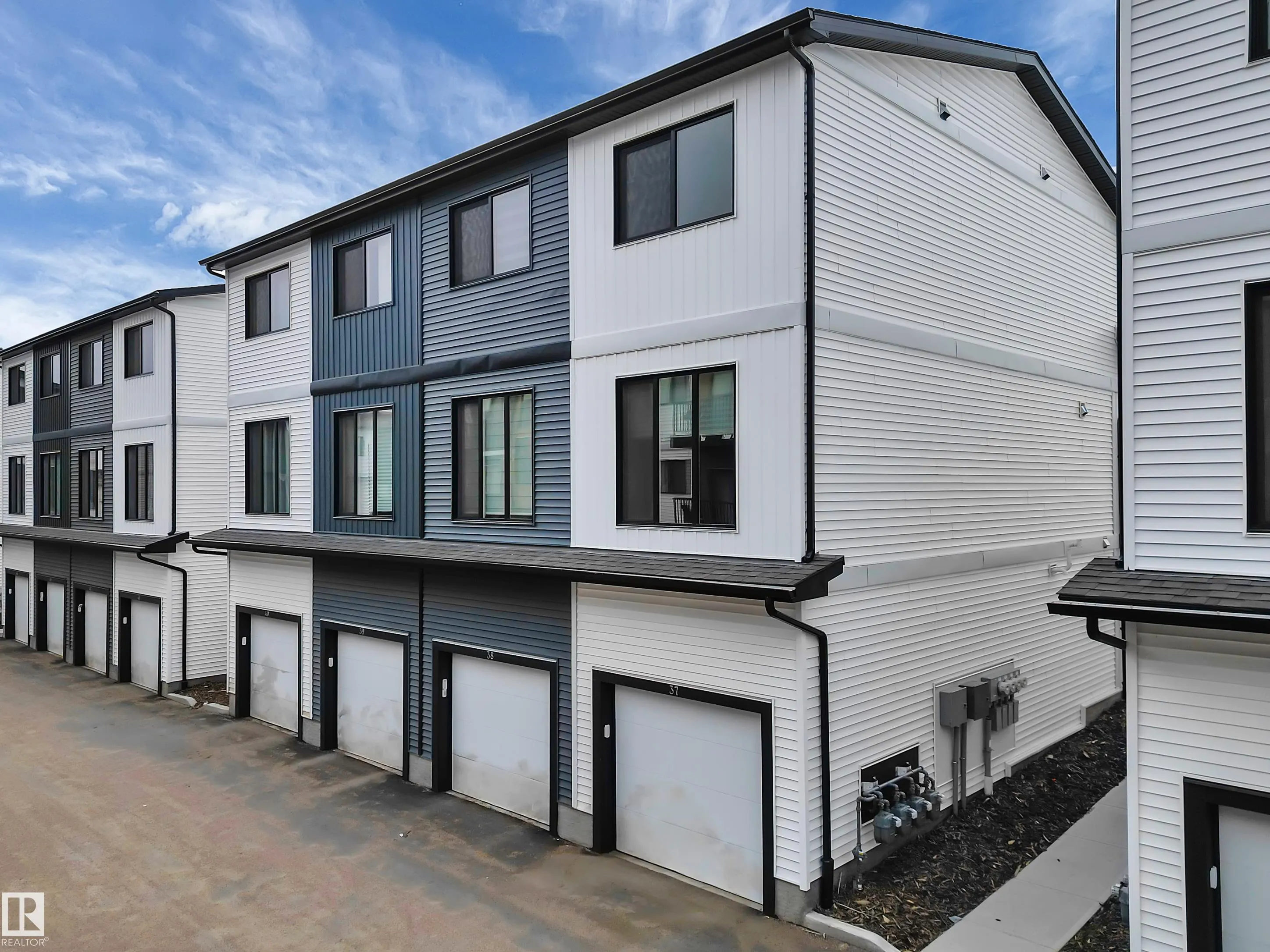 850 SECORD Boulevard