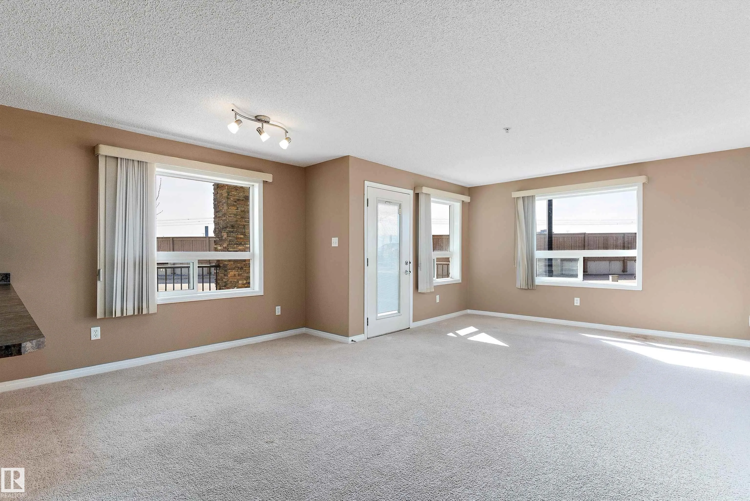 9363 SIMPSON Drive