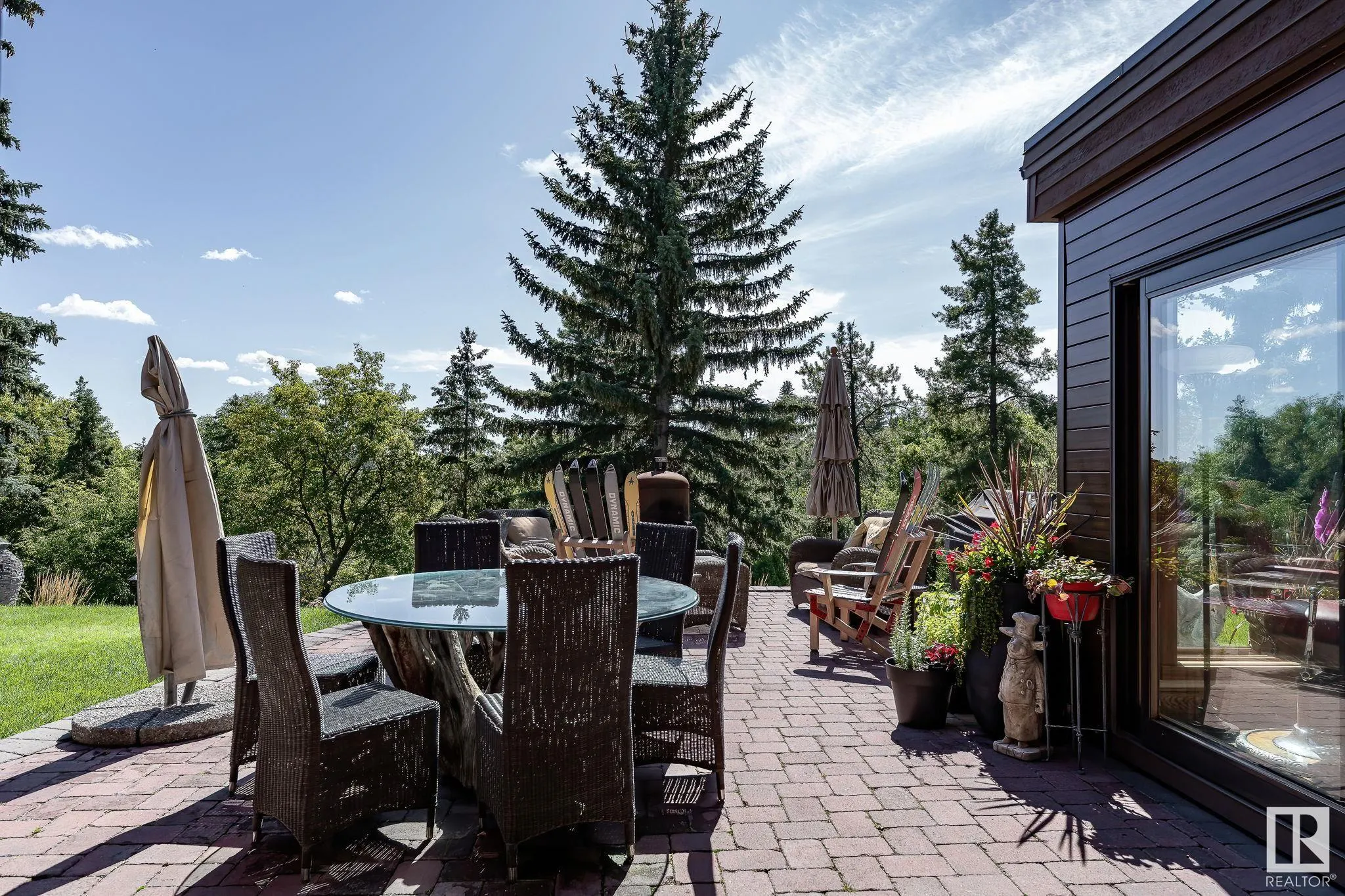 8 VALLEYVIEW Point(e)