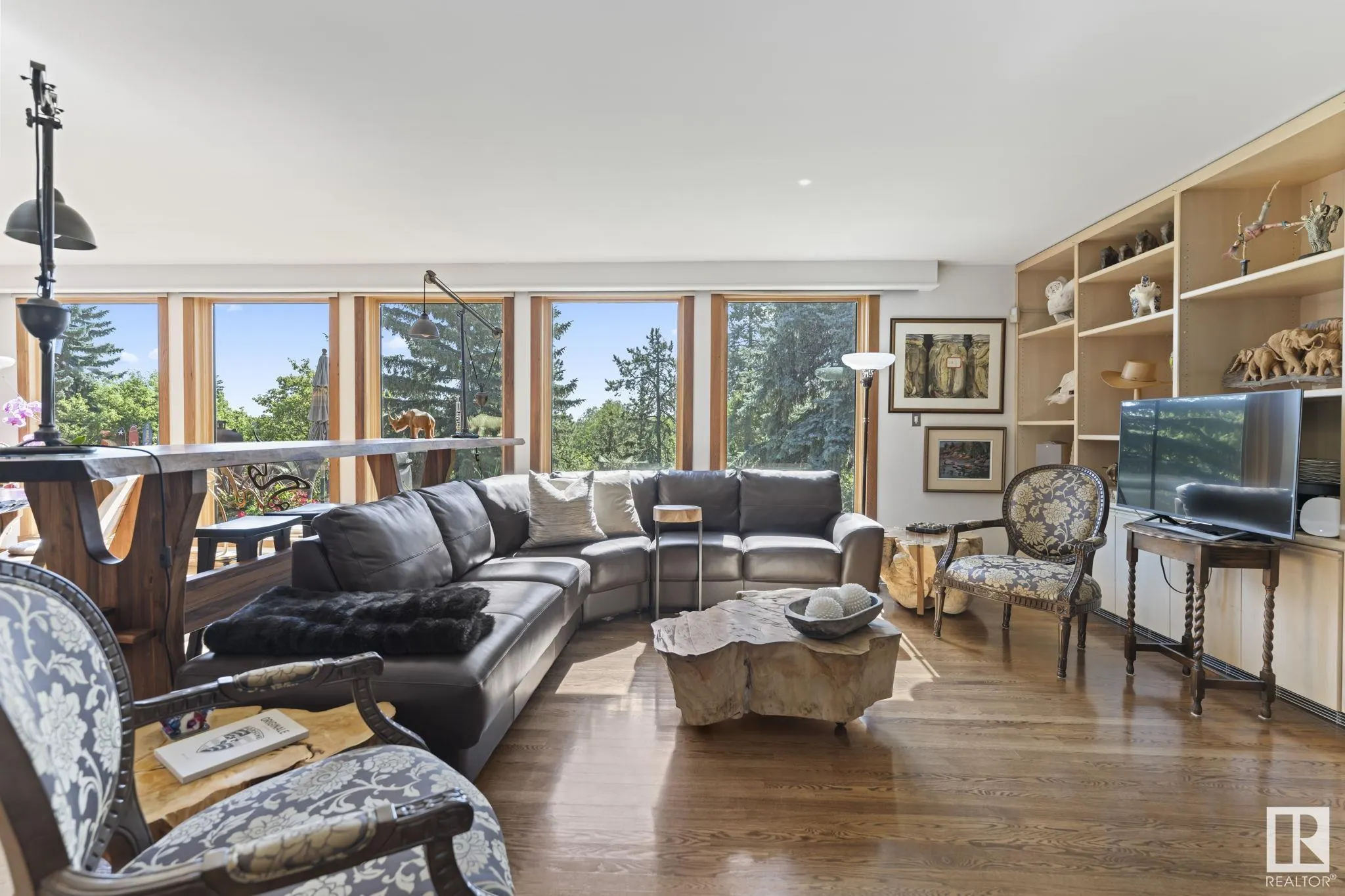 8 VALLEYVIEW Point(e)