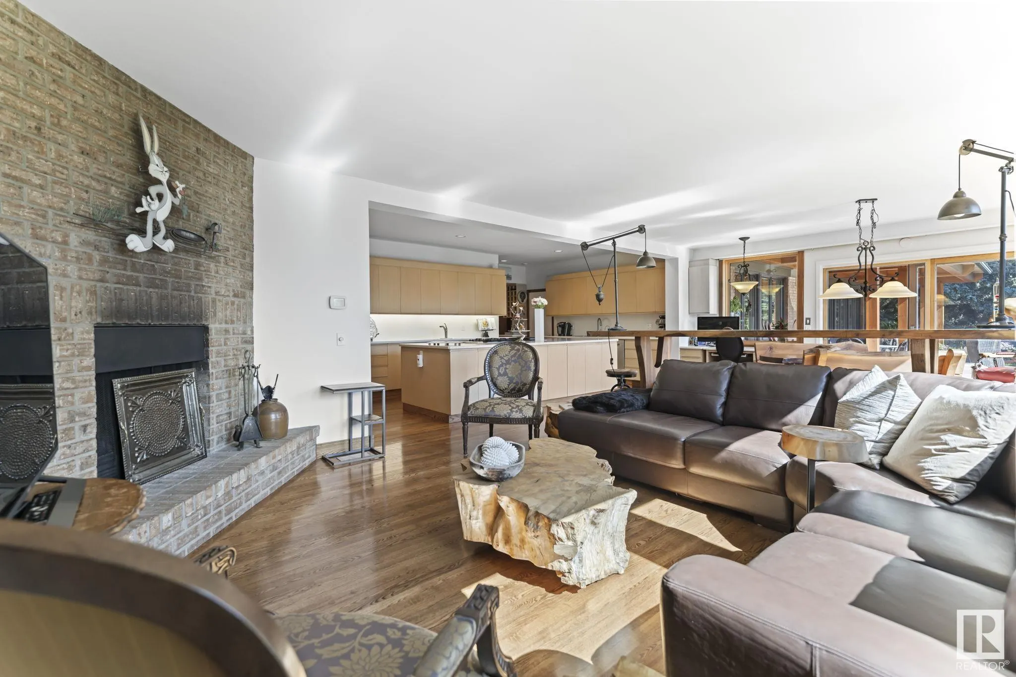 8 VALLEYVIEW Point(e)