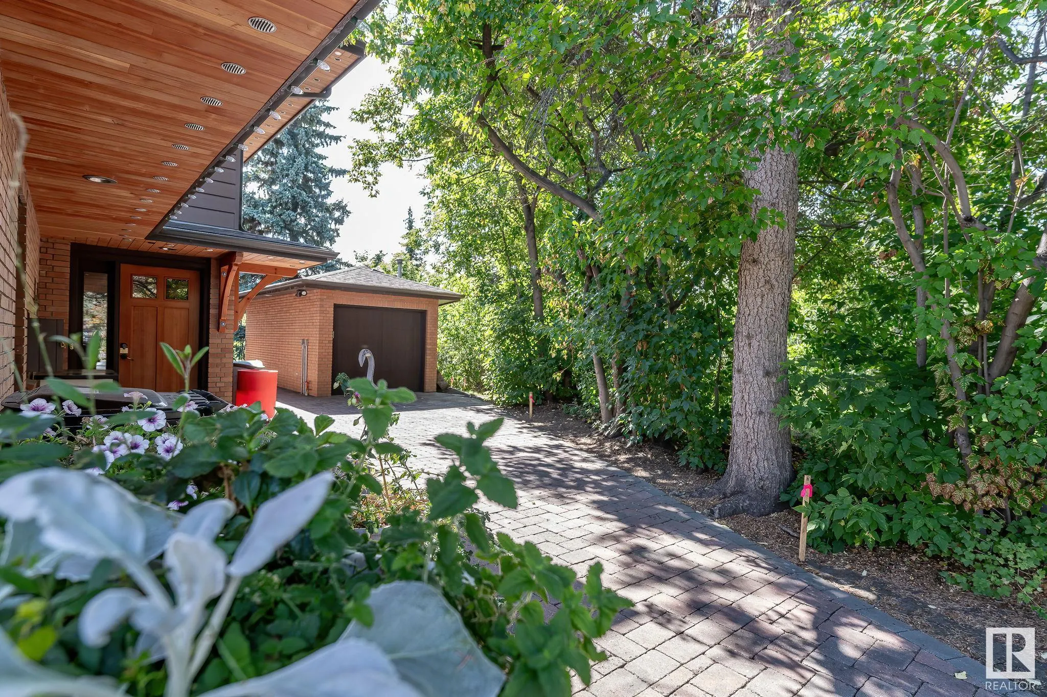 8 VALLEYVIEW Point(e)