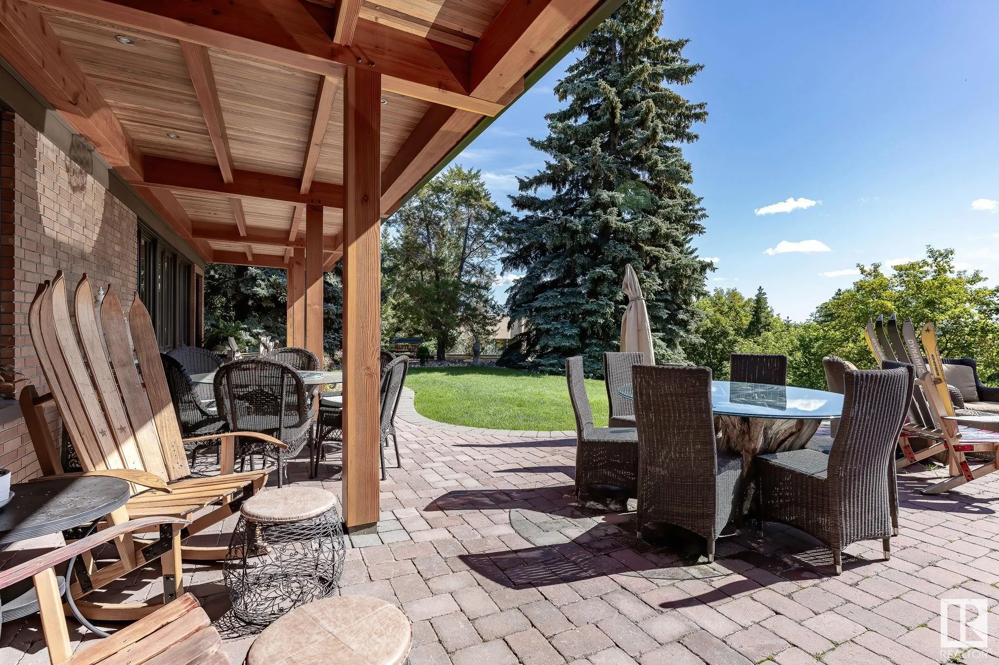 8 VALLEYVIEW Point(e)