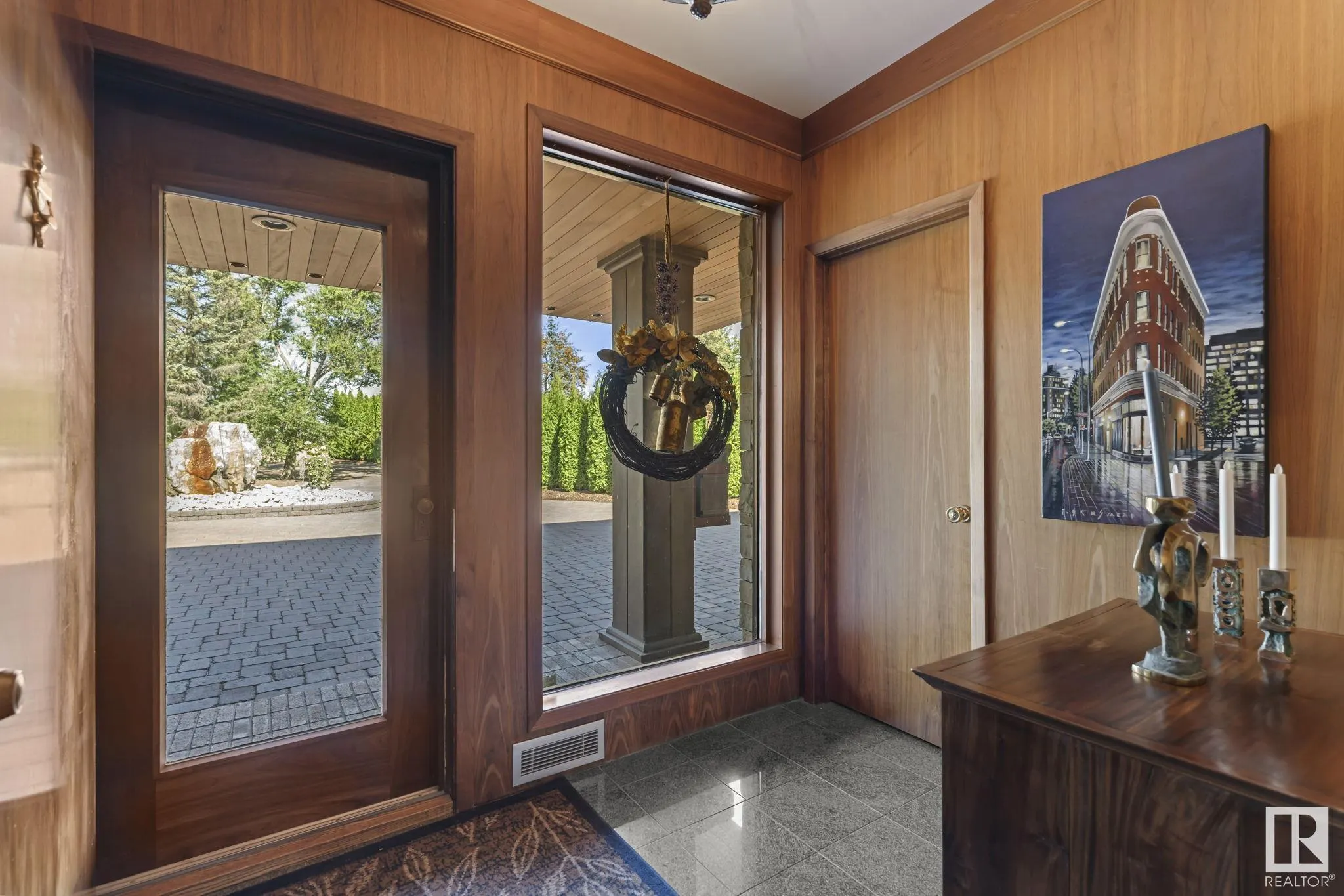 8 VALLEYVIEW Point(e)