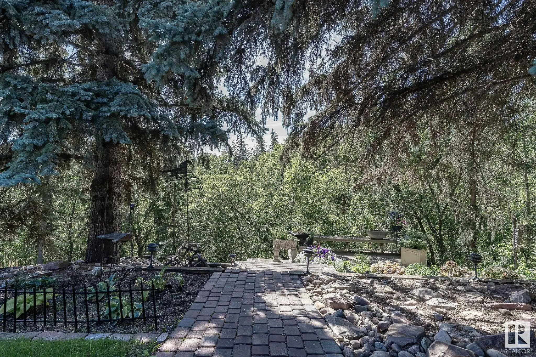 8 VALLEYVIEW Point(e)