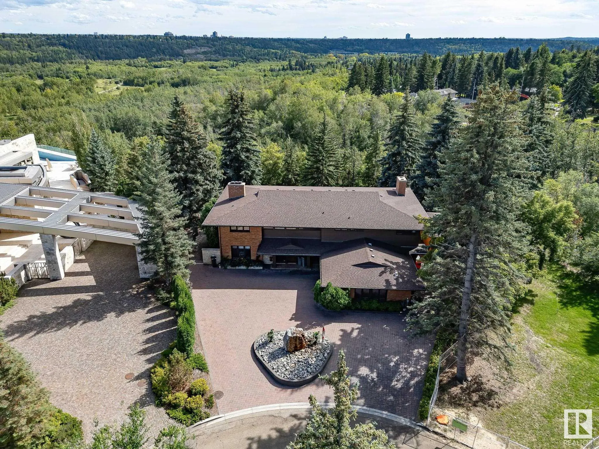 8 VALLEYVIEW Point(e)