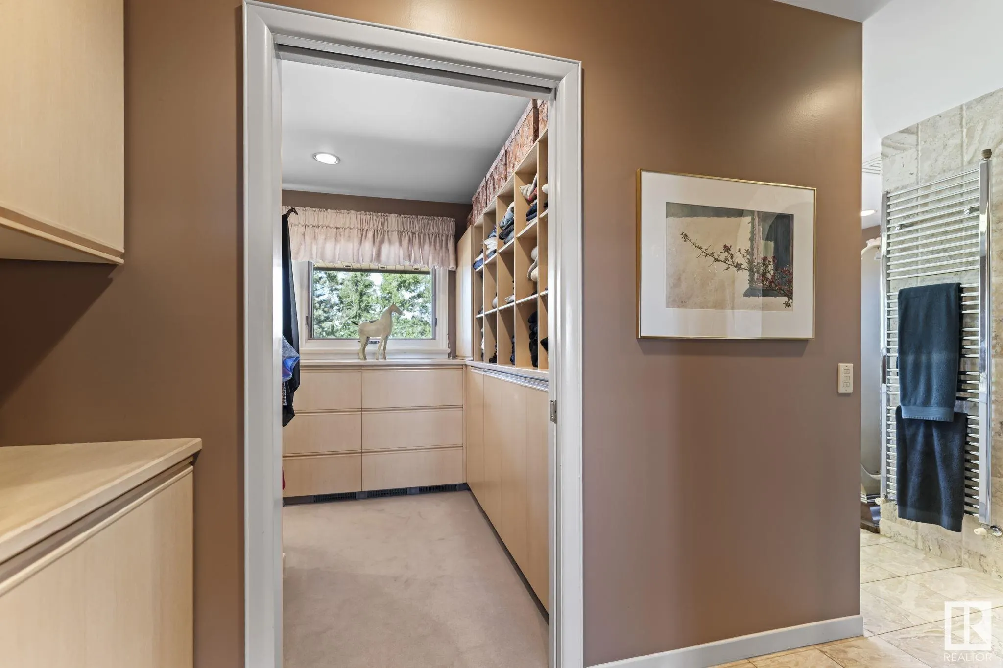 8 VALLEYVIEW Point(e)