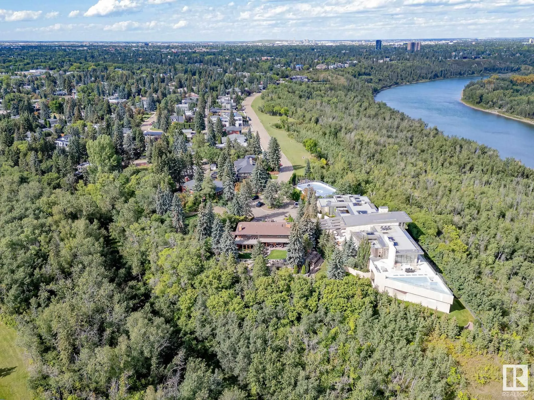 8 VALLEYVIEW Point(e)