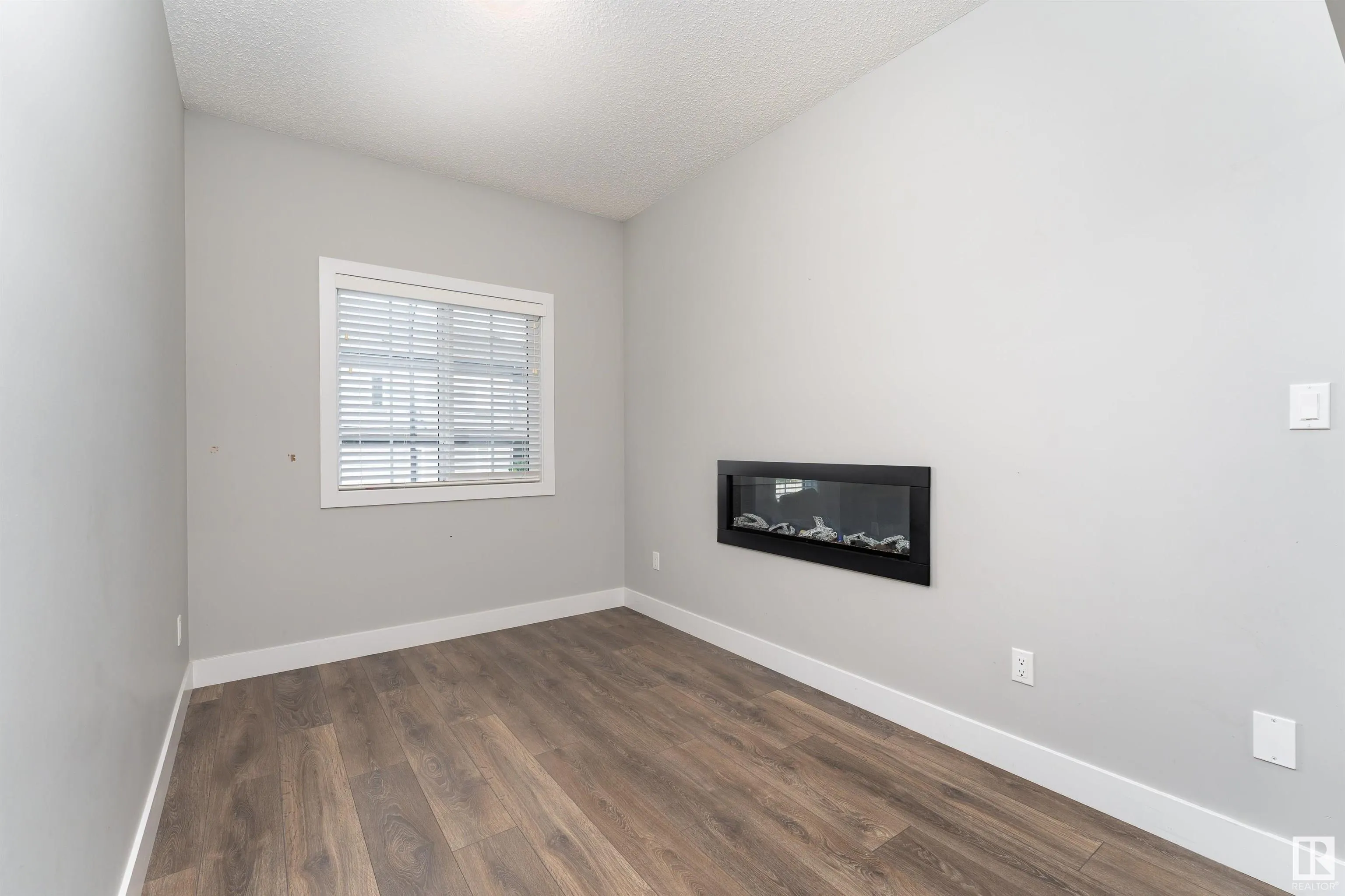 5804 KEEPING Court