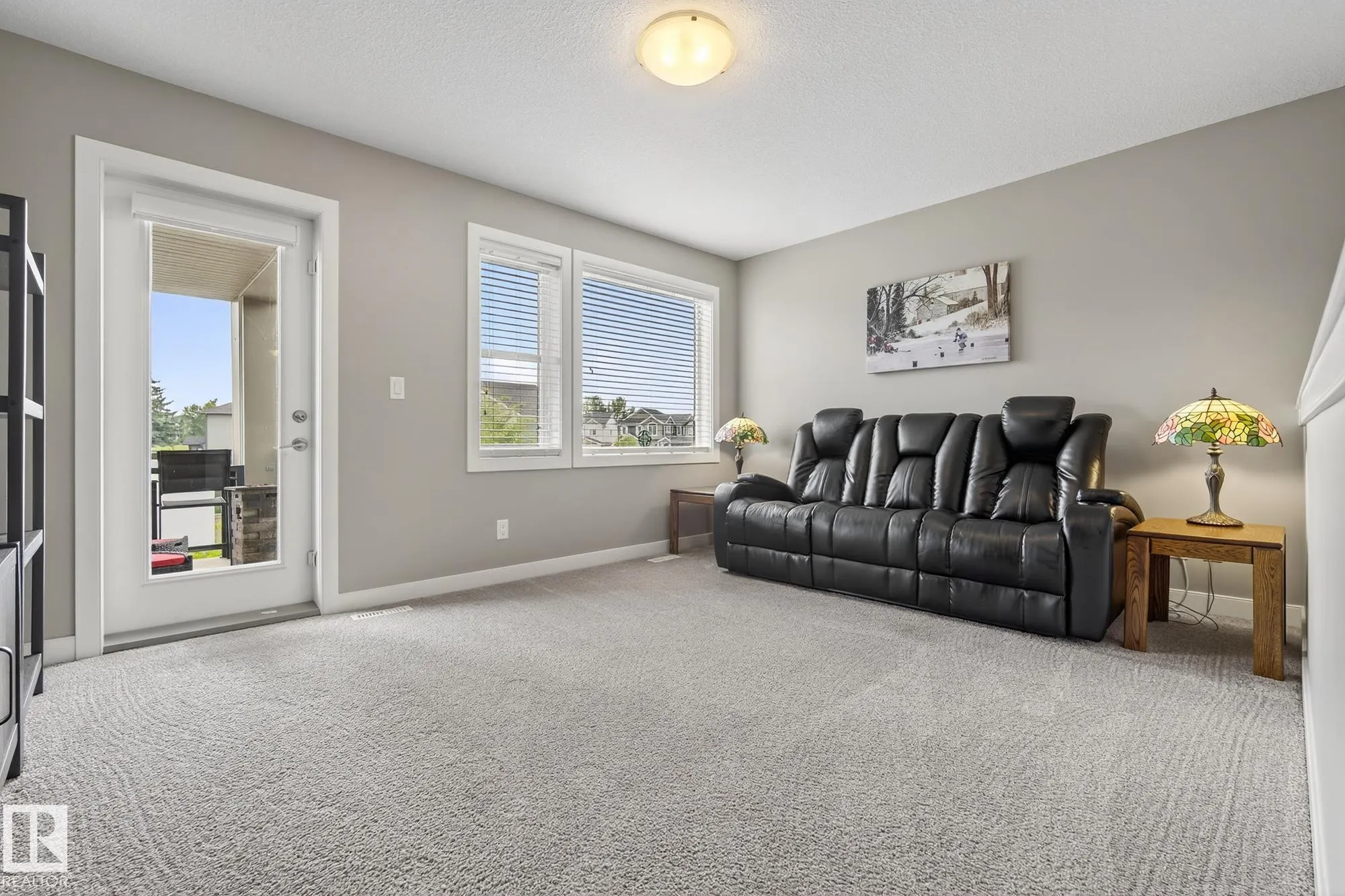 81 ROSEMOUNT Boulevard