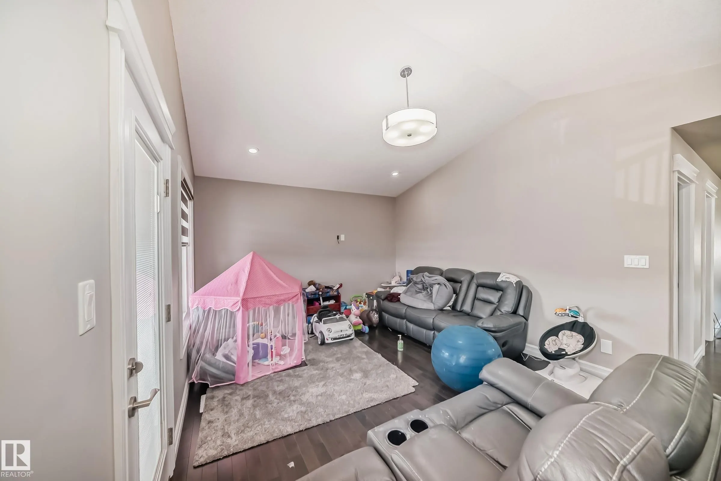 17014 62 Street
