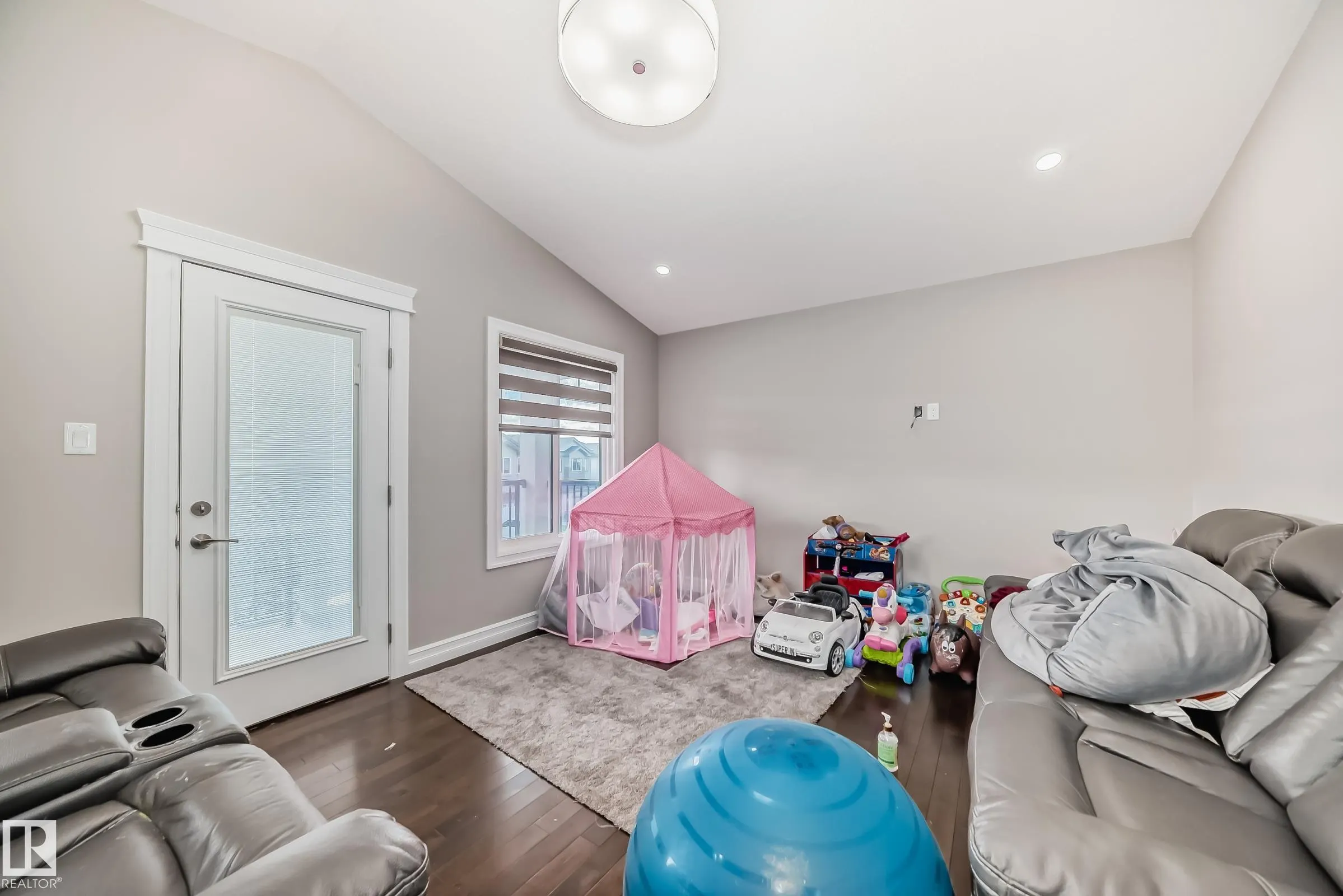 17014 62 Street