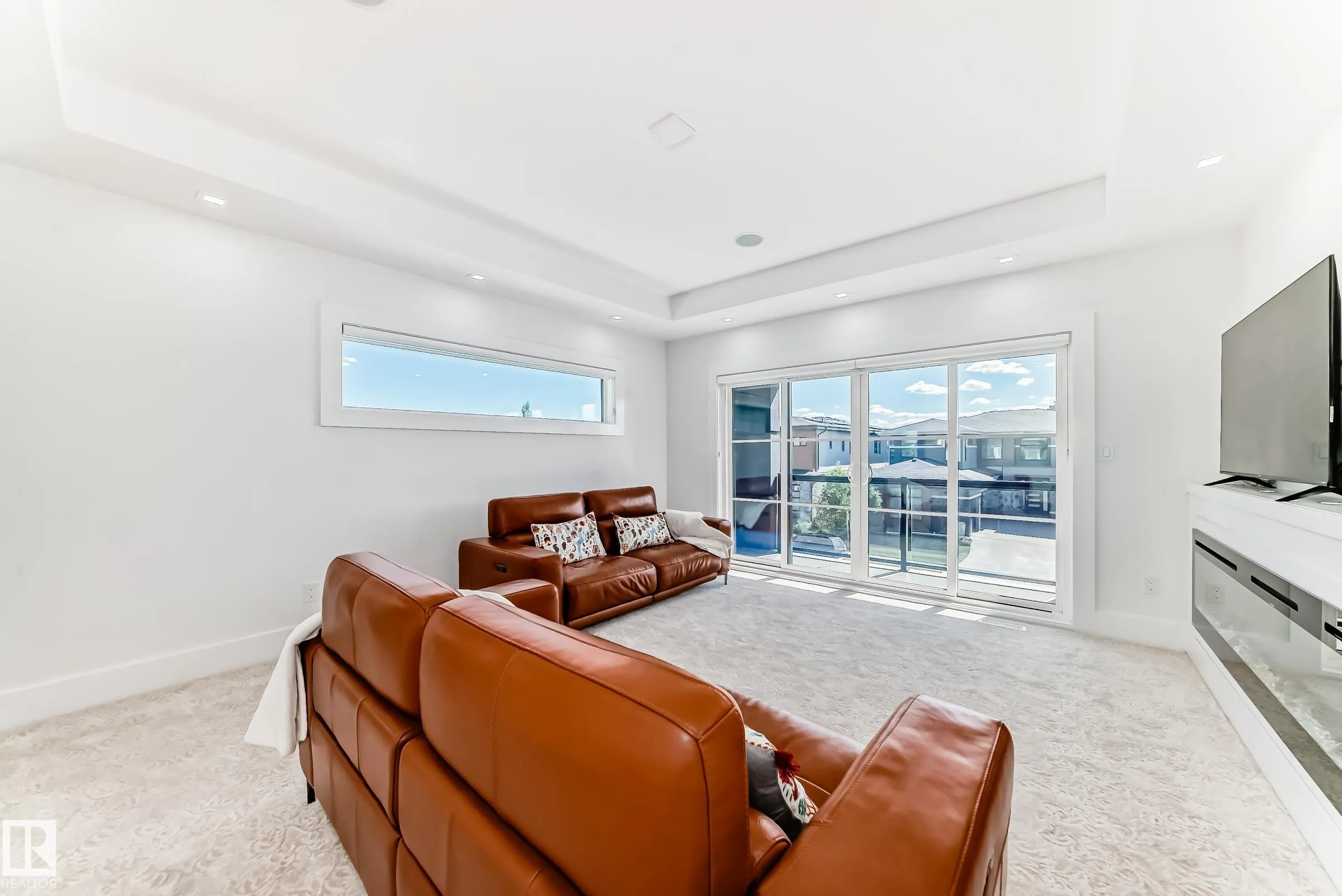 2747 WHEATON Drive