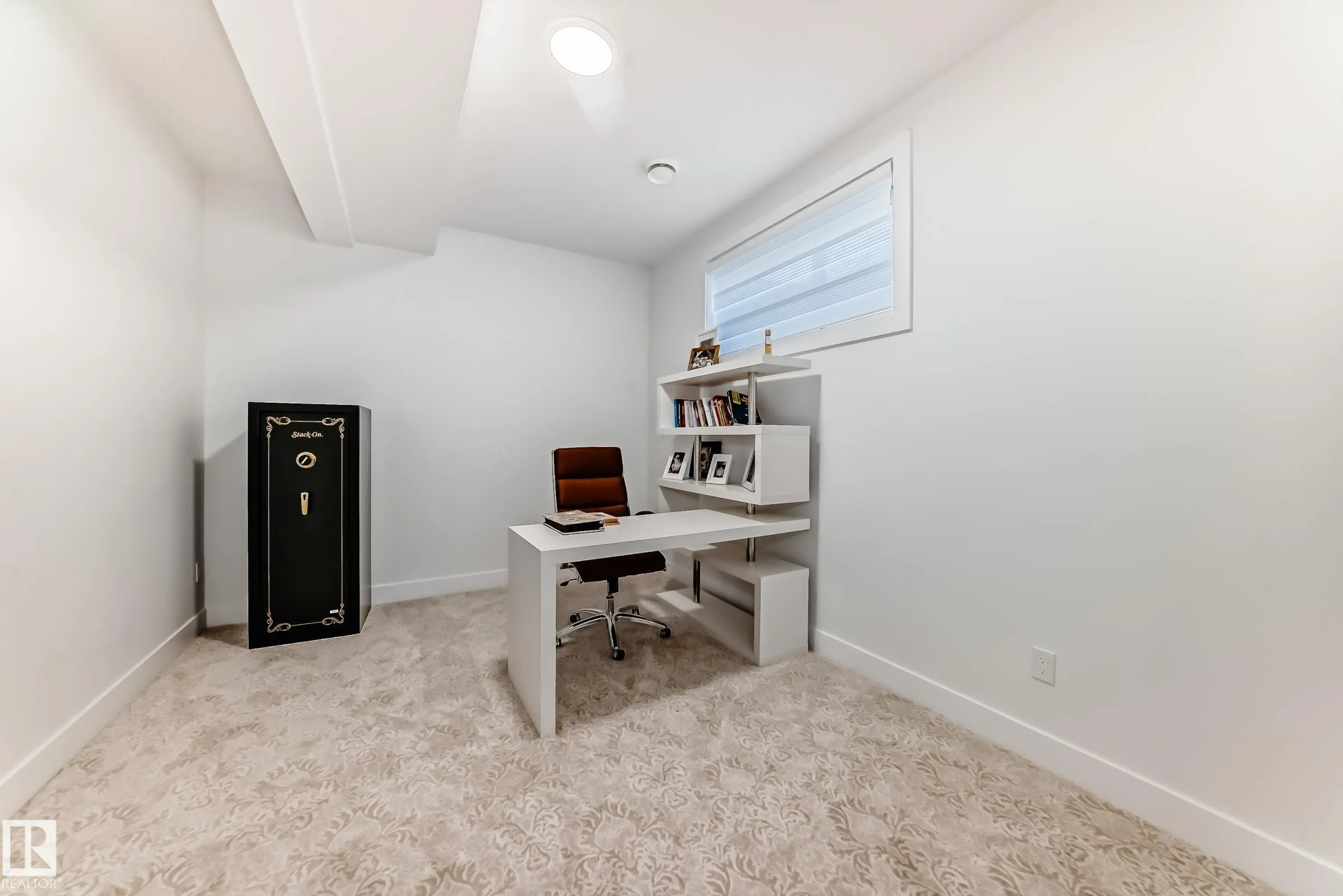 2747 WHEATON Drive