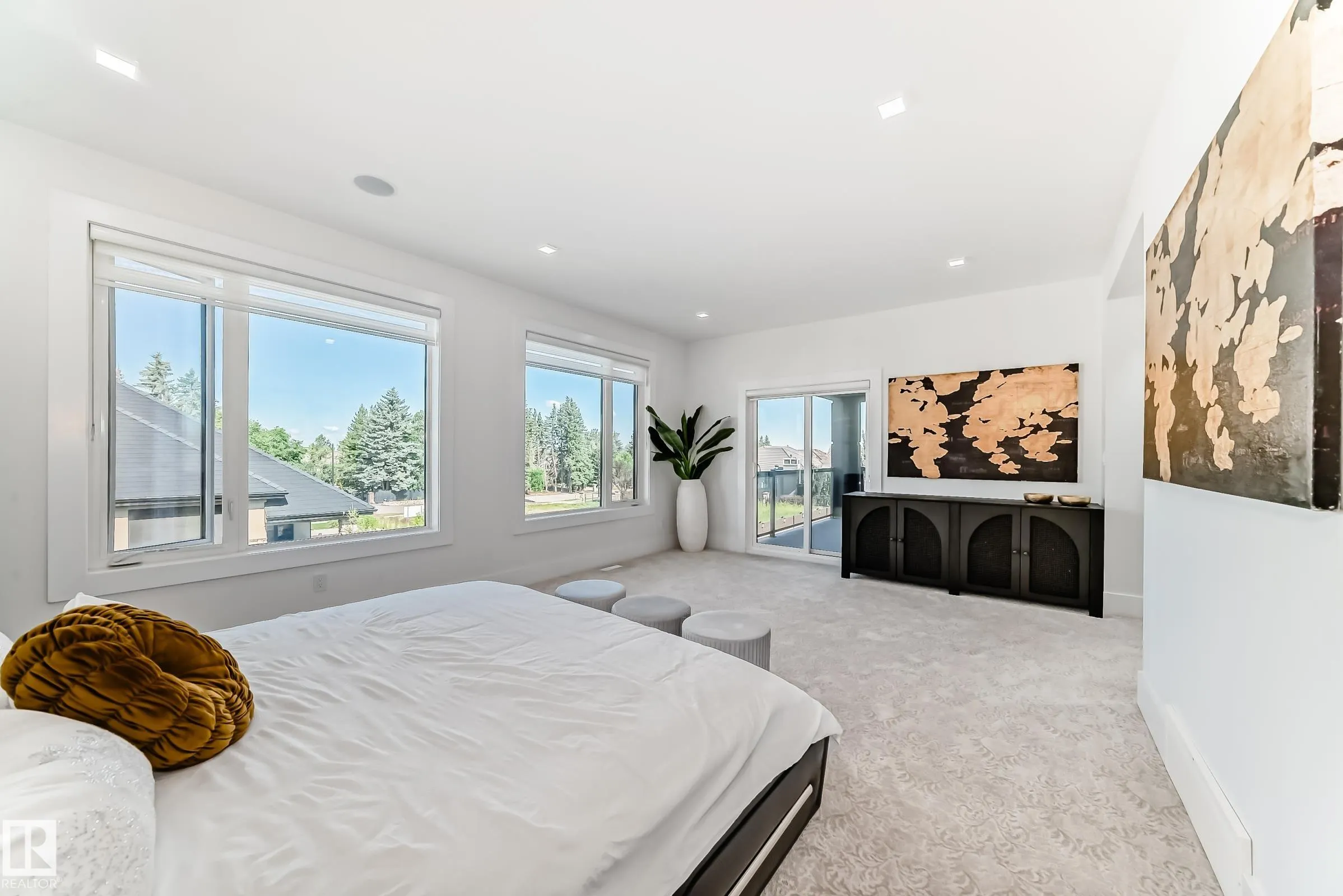 2747 WHEATON Drive