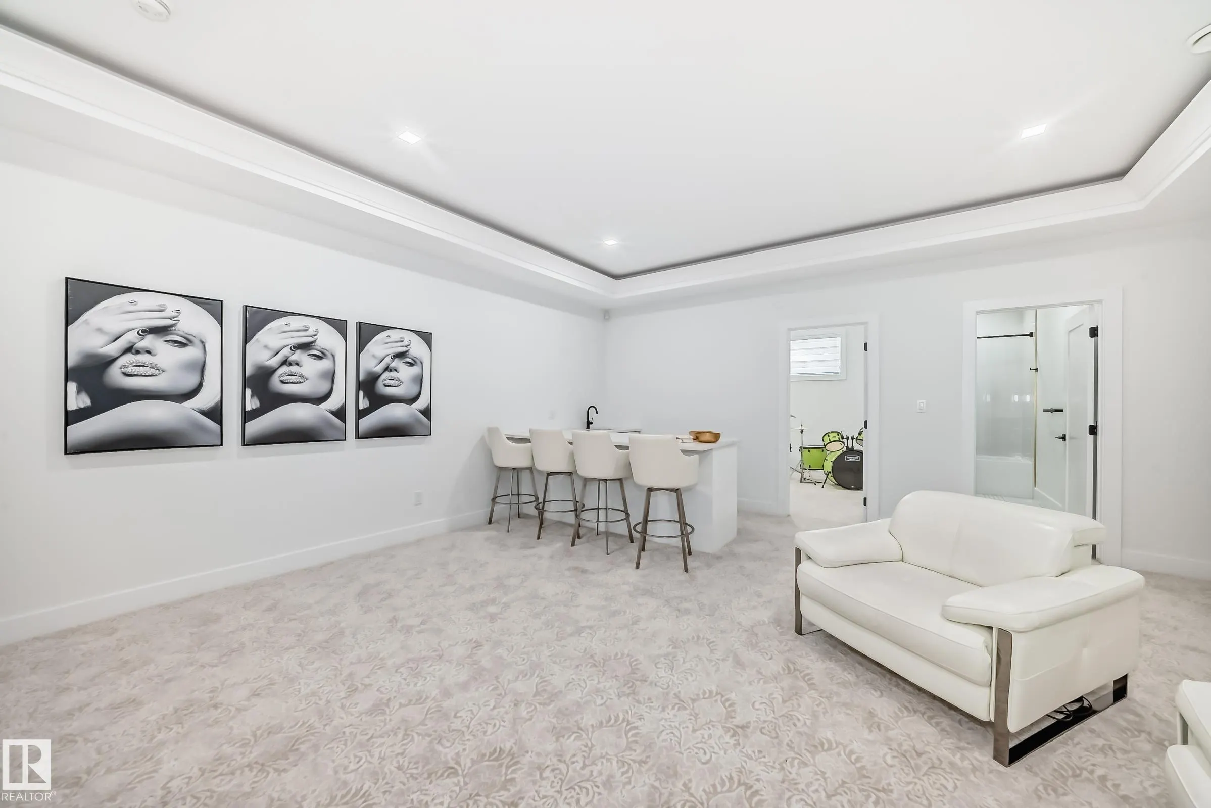 2747 WHEATON Drive